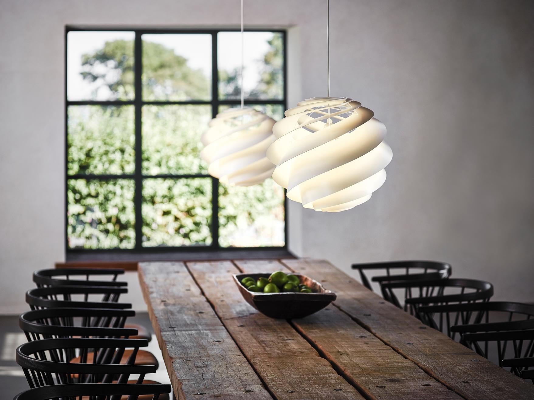 Závesná lampa MODEL 1313 SWIRL 3 biela