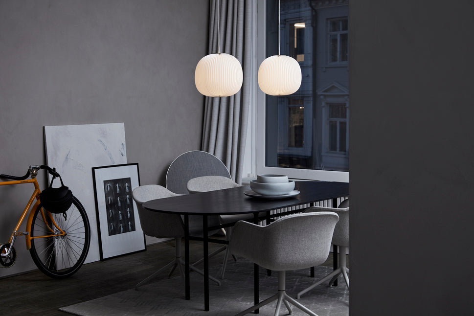 Závesná lampa MODEL 134 LAMELLA 3 biela so zlatým povrchom