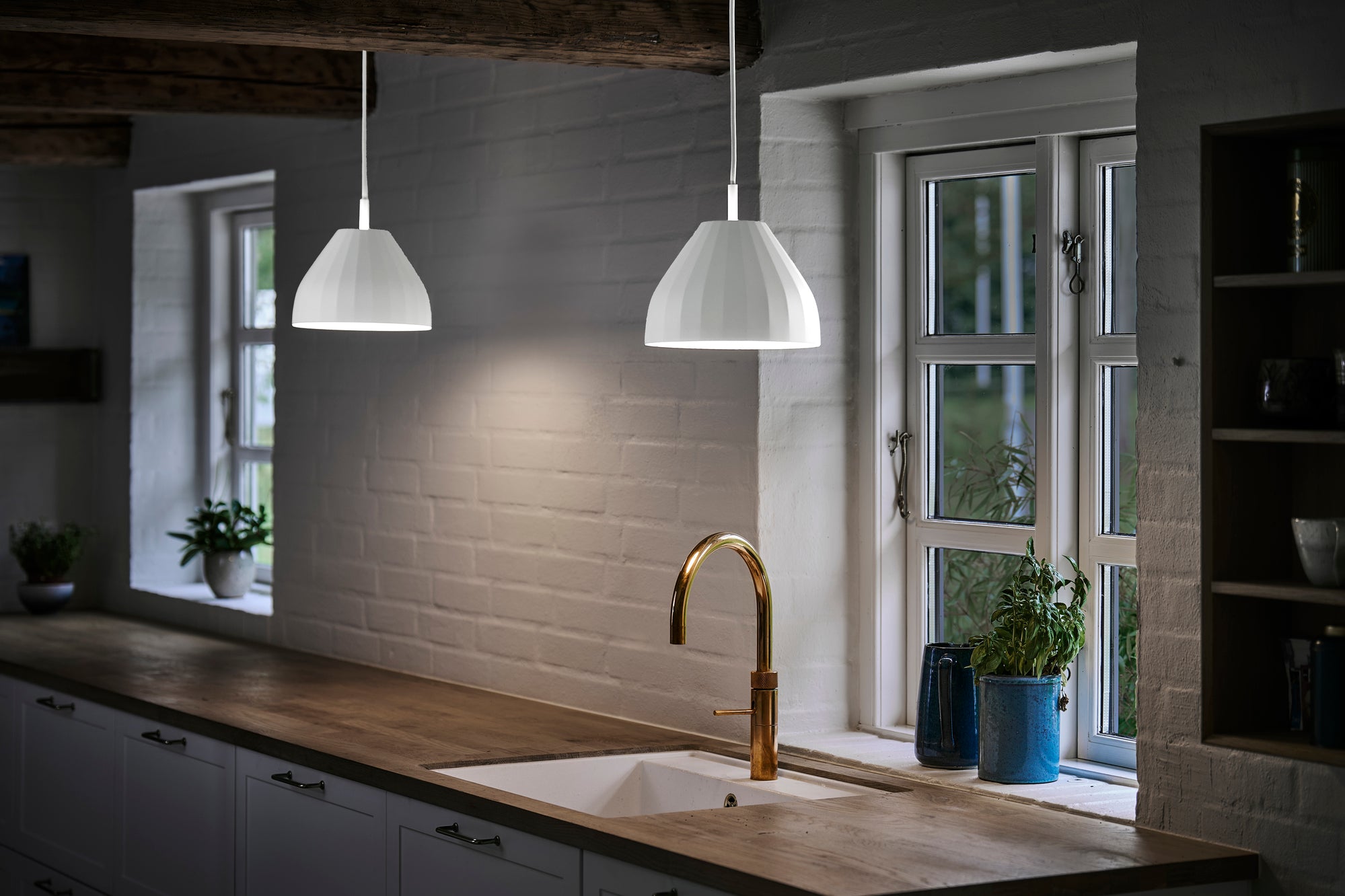 Závesná lampa MODEL 140 FACET biela