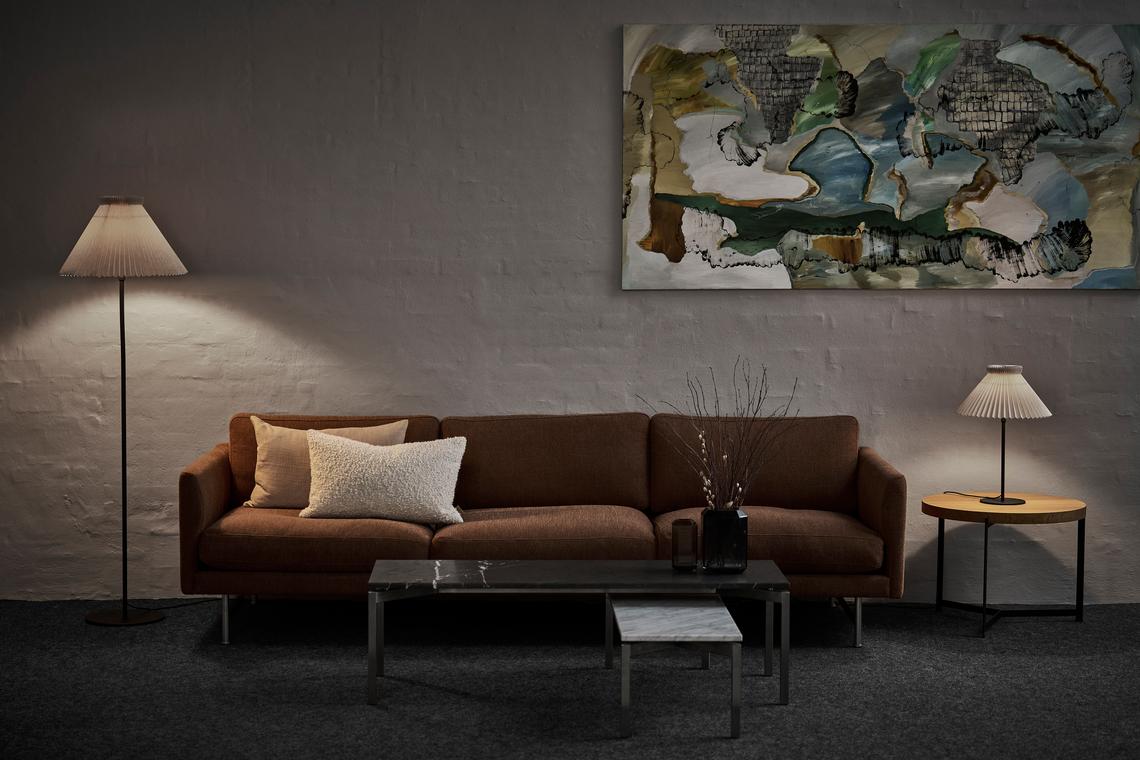 Stojaca lampa MODEL 334 modrá s čiernym podstavcom