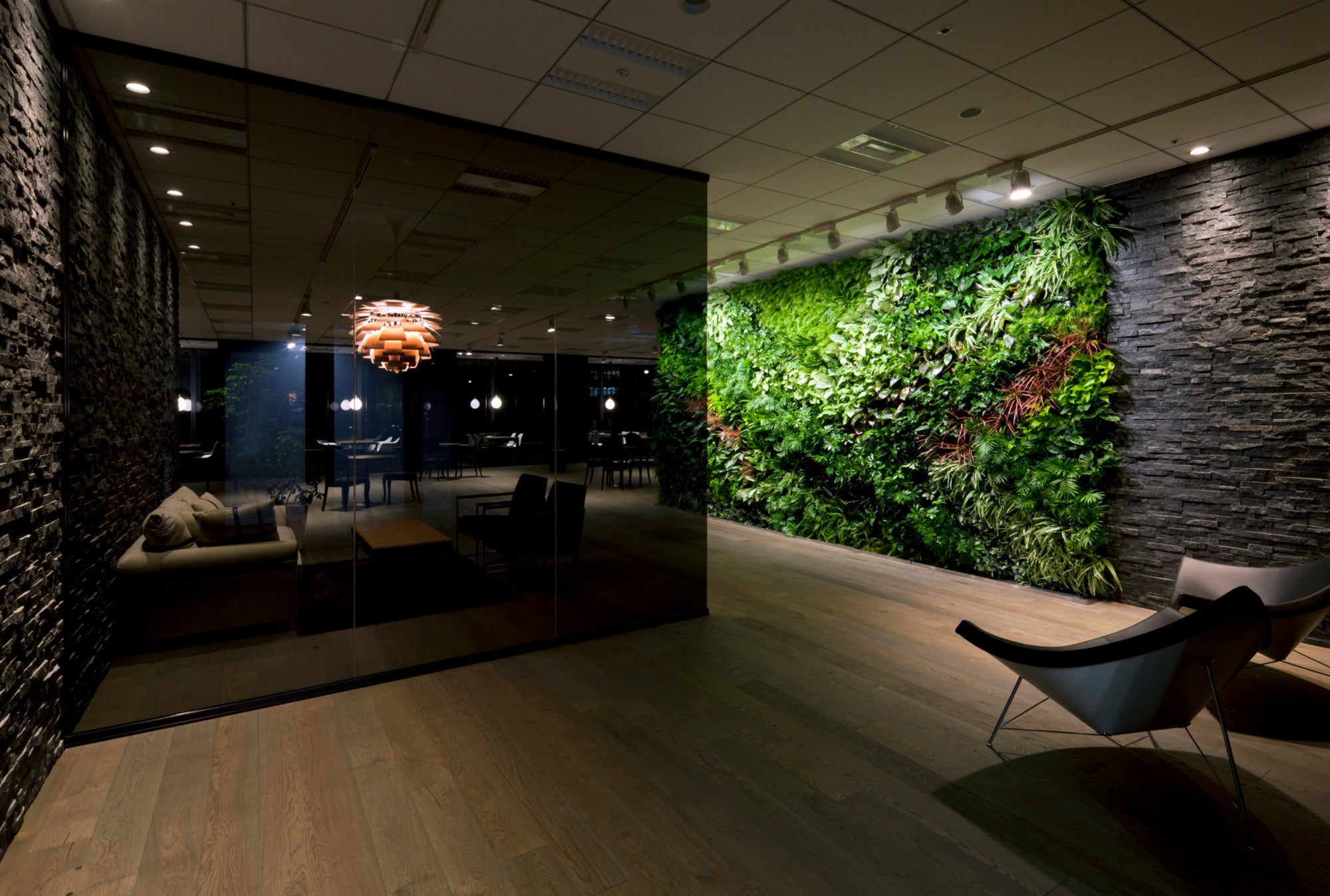 MOSER white pendant lamp