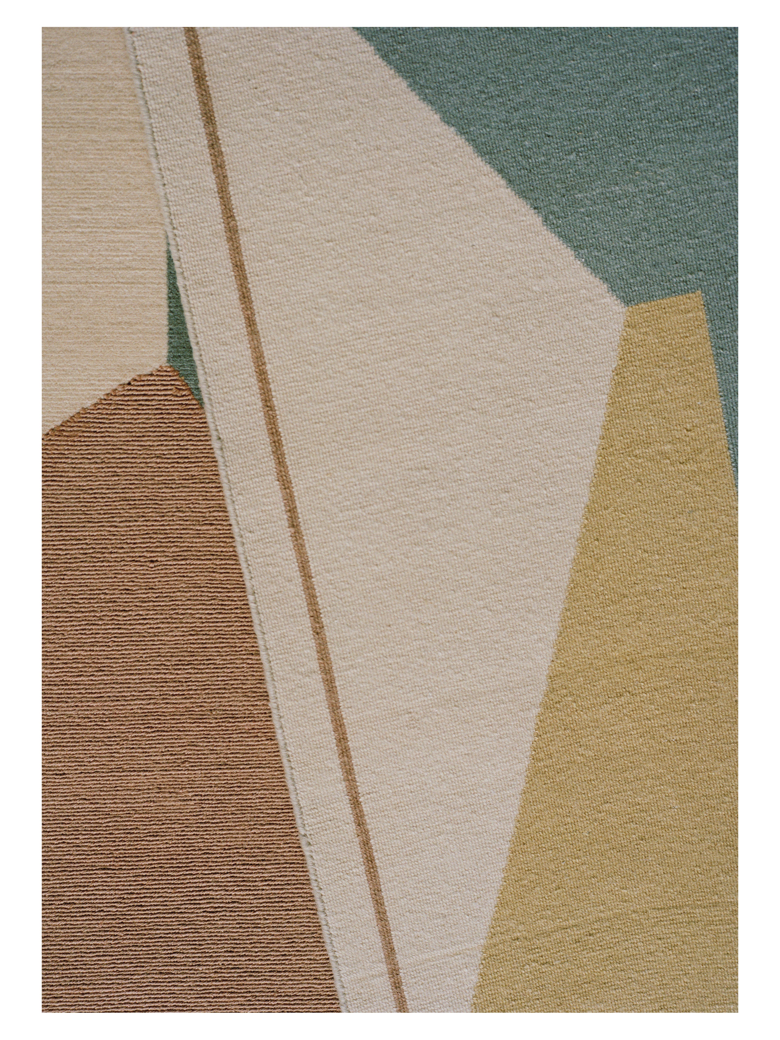 DIFFUSED AURA Rug in Broken Pink with Beige