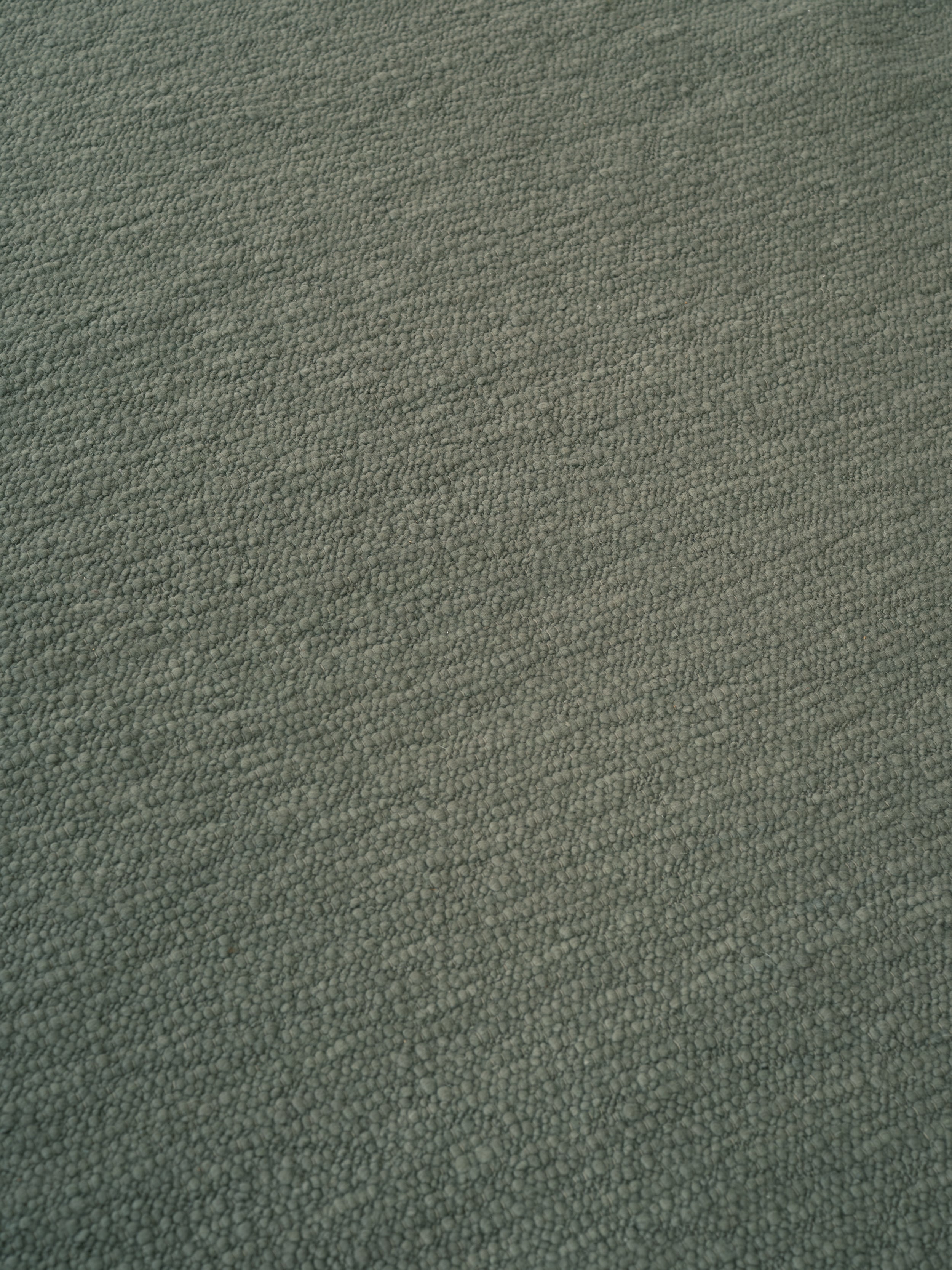 Koberec PEBBLED POEM zelený mach