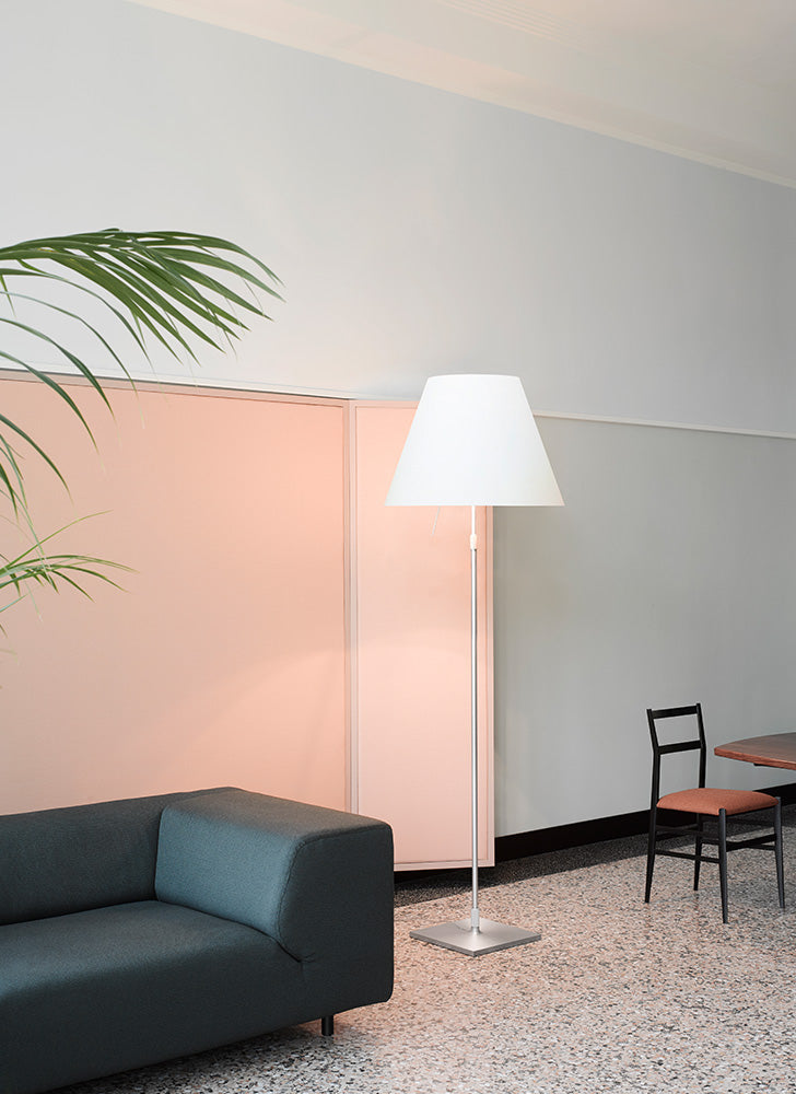 Stojaca lampa GRANDE COSTANZA biela