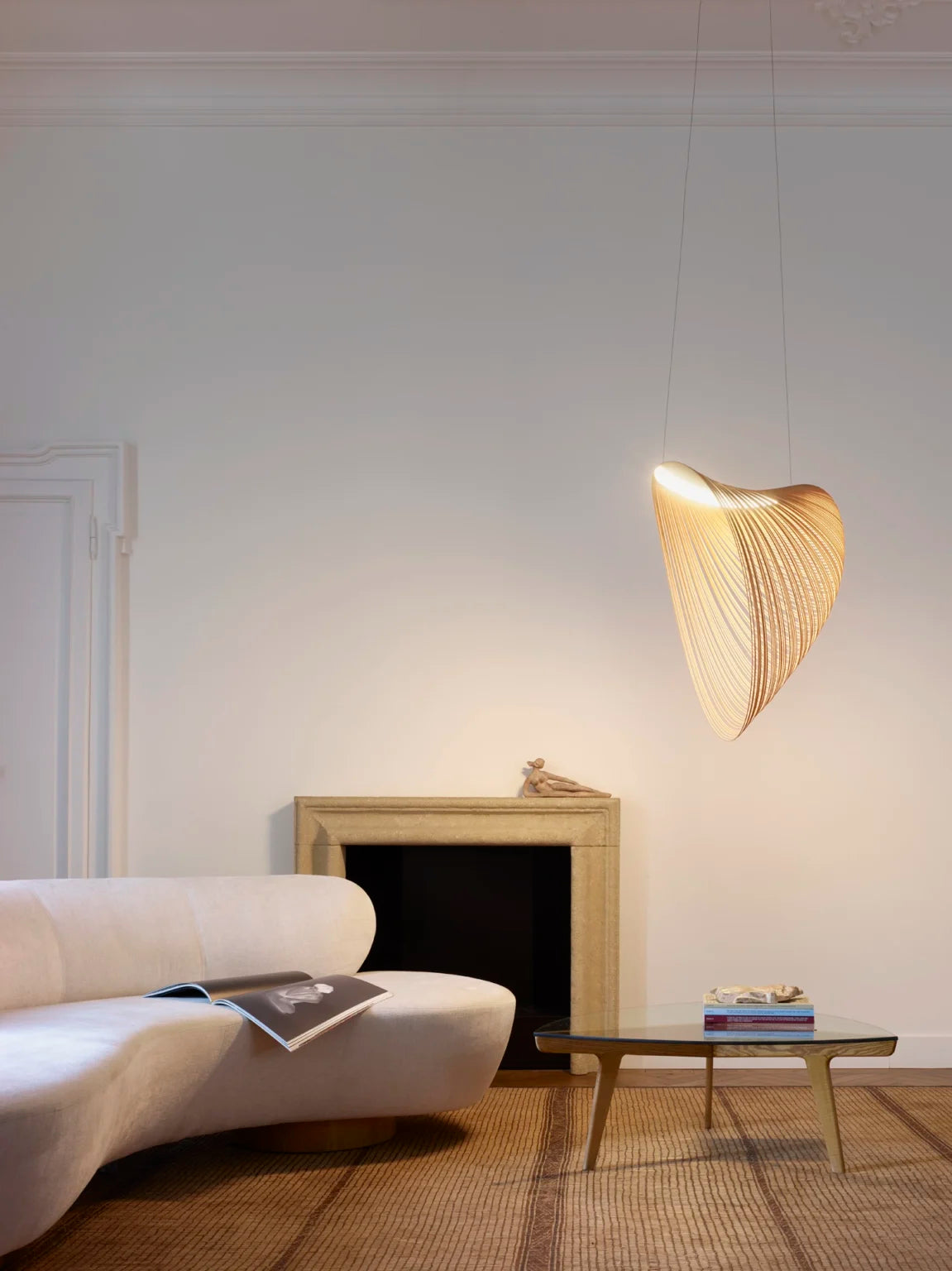 ILLAN pendant lamp wooden shade