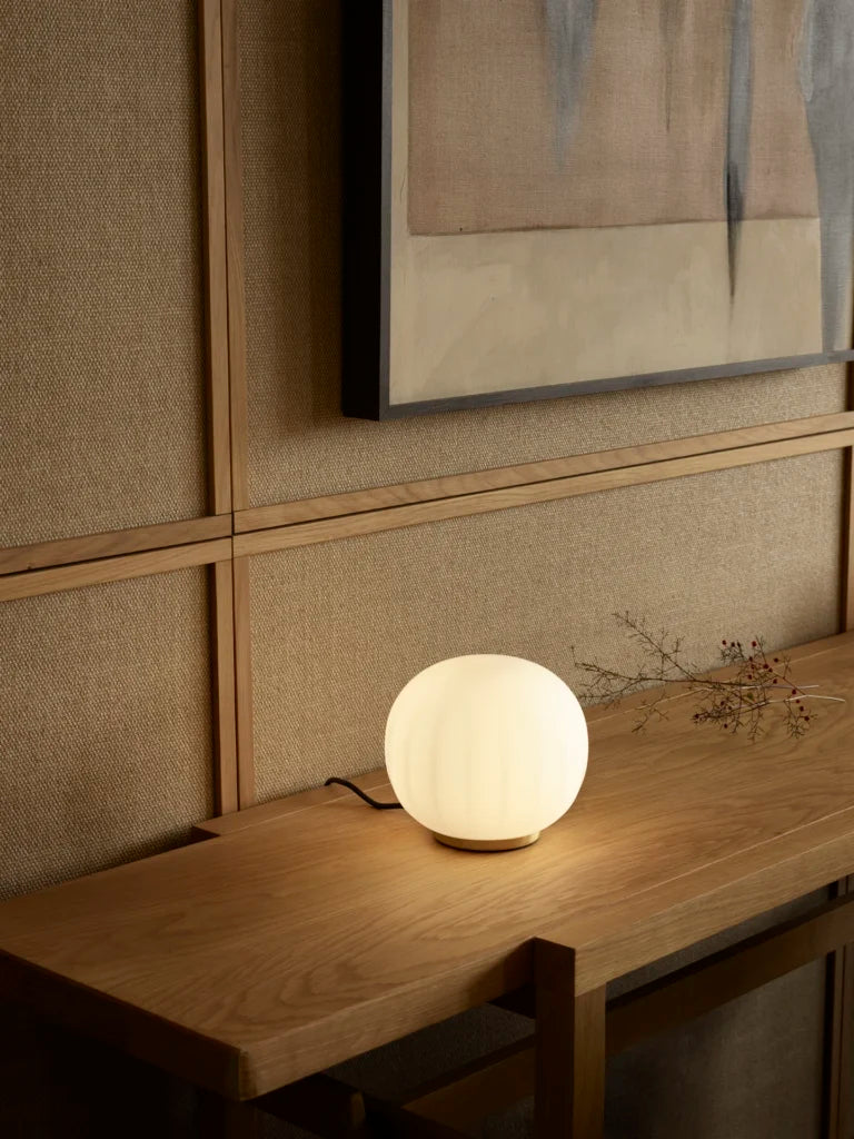 Stolná lampa LITA mosadzná