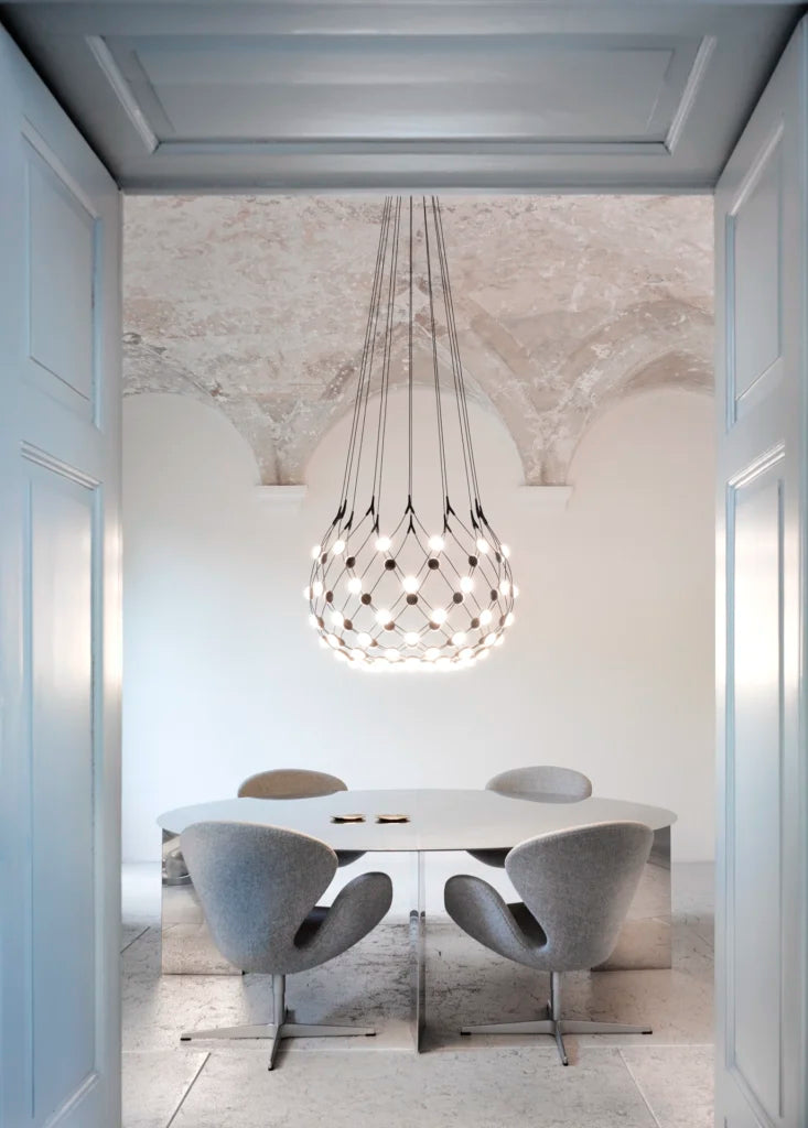 Závesná lampa MESH čierna