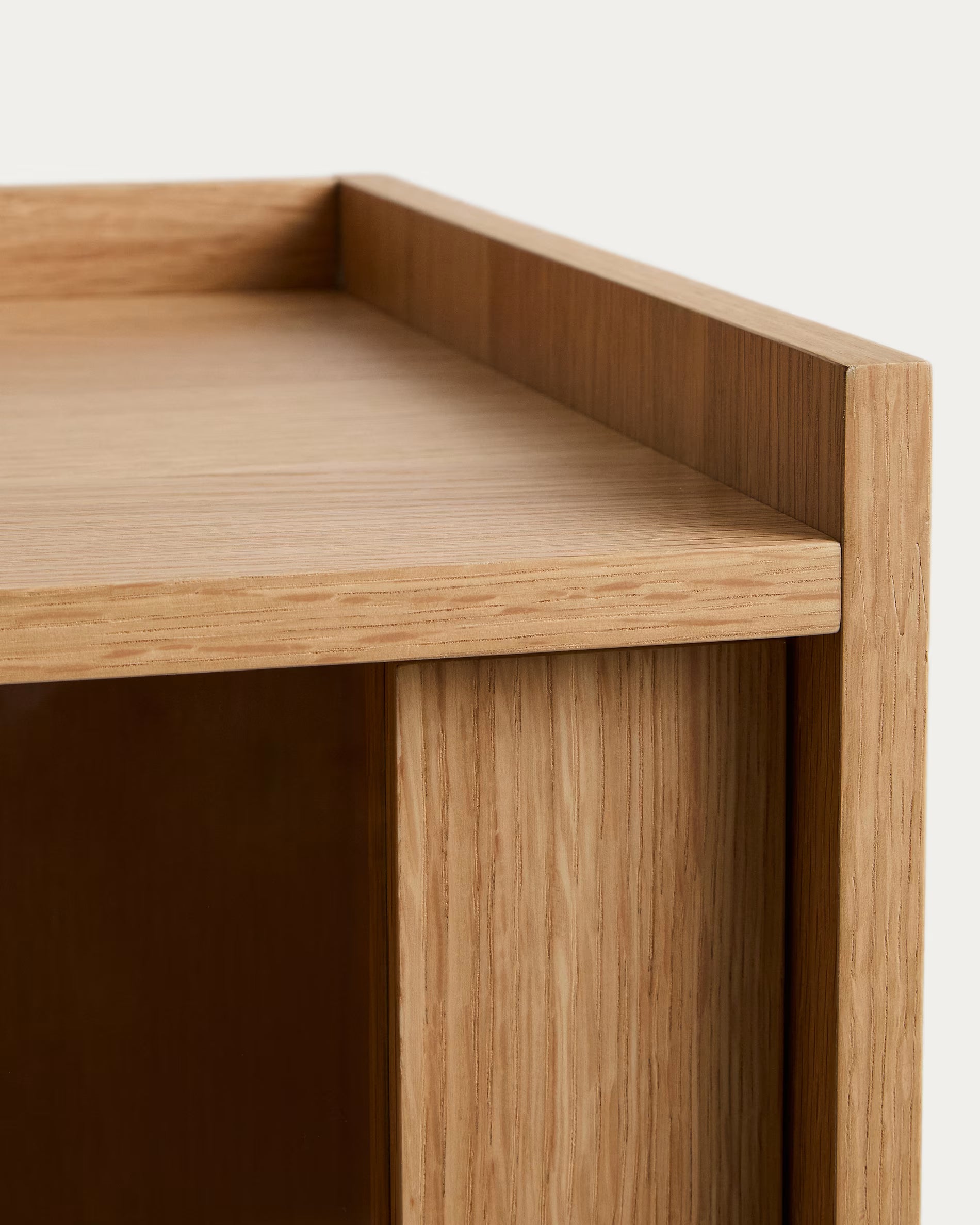 ONIX Display Cabinet in Oak Veneer