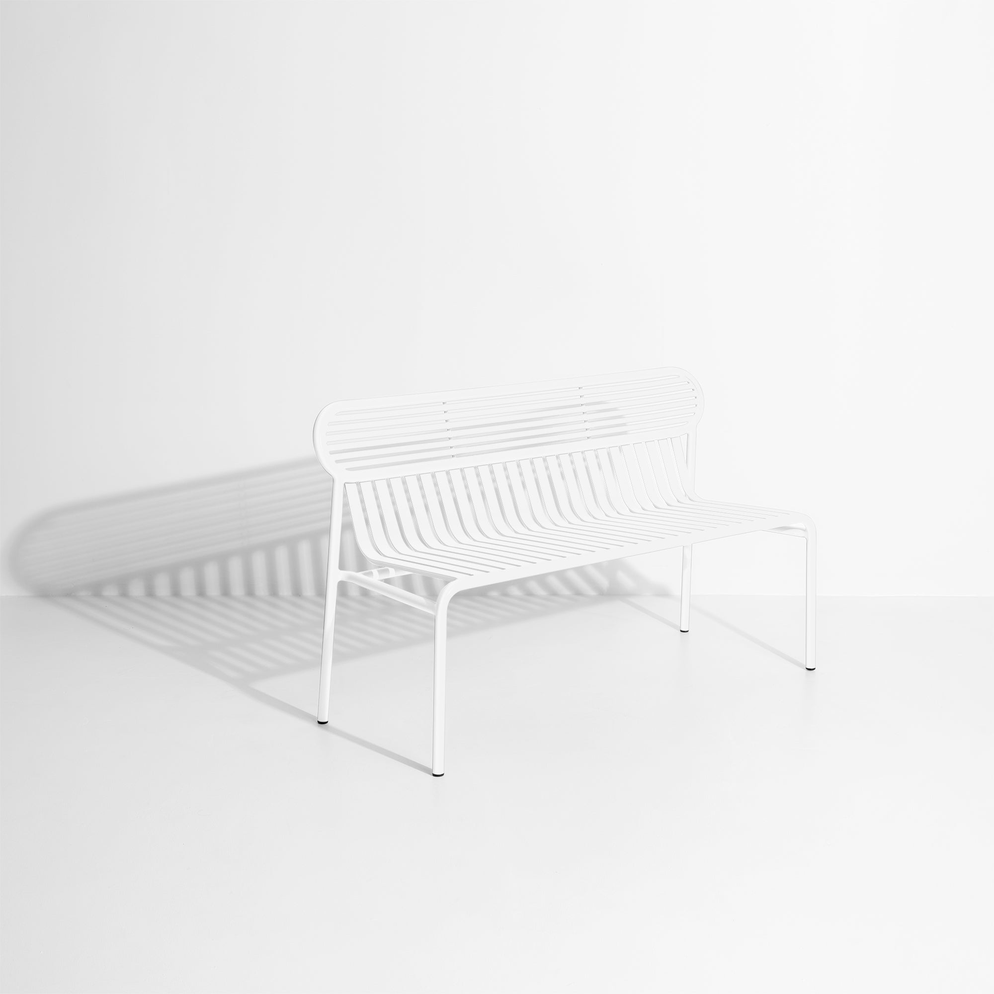 Záhradná lavička s opierkou WEEK-END biela