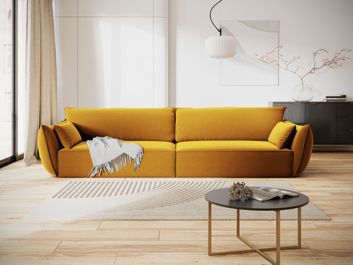 Sofa z jemného velúru pre 4 osoby VANDA horčicová