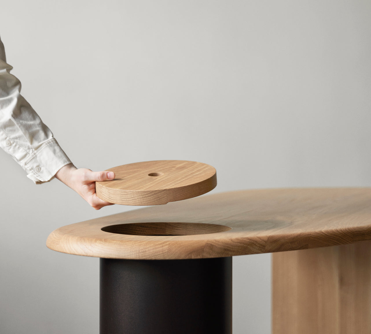 ECLIPSE desk oak wood