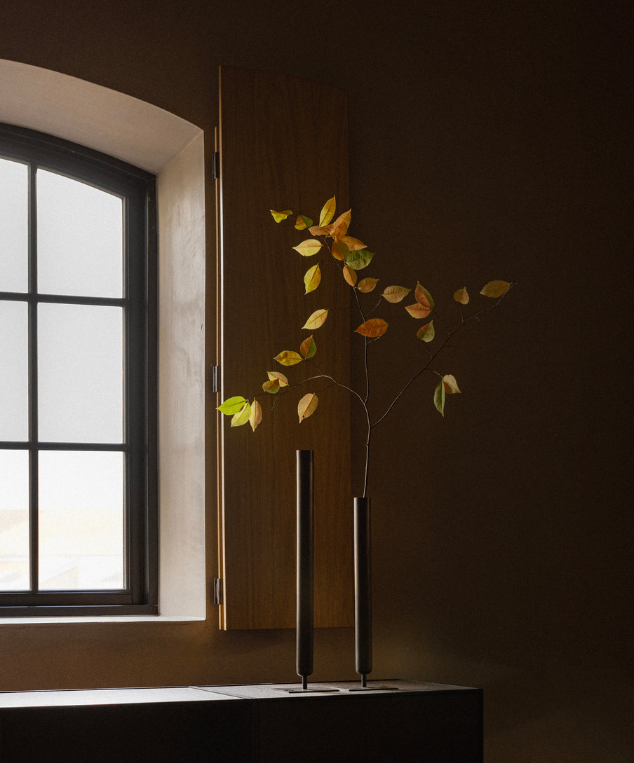 Váza STANCE bronzová mosadz