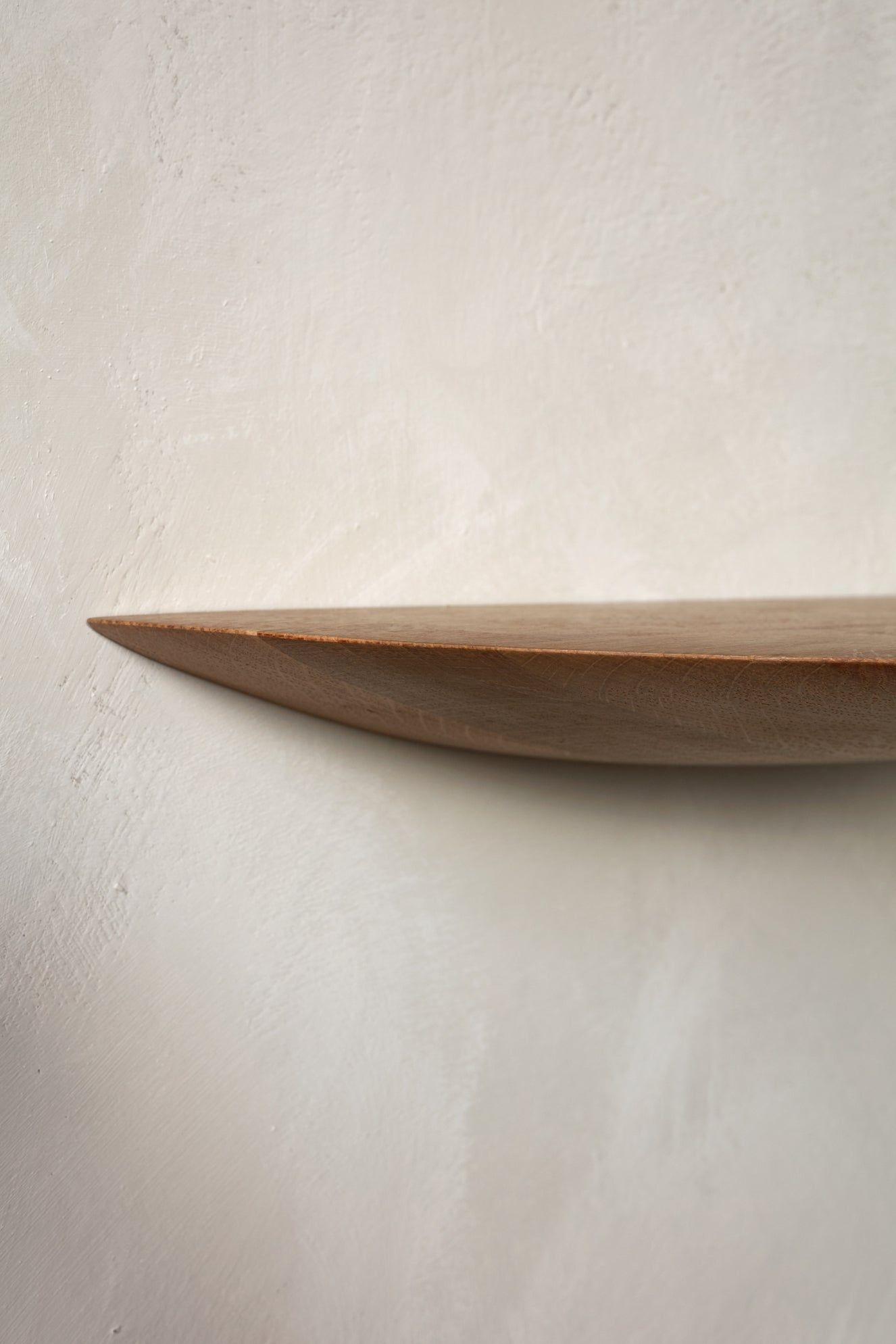 Półka ścienna GRIDGY FUNGI czarne drewno dębowe