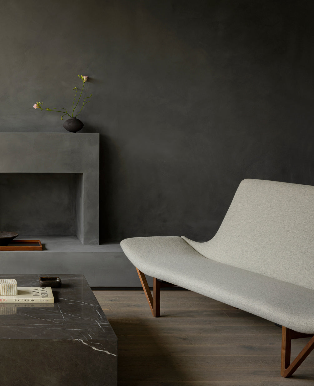 PAGODE gray sofa with walnut base
