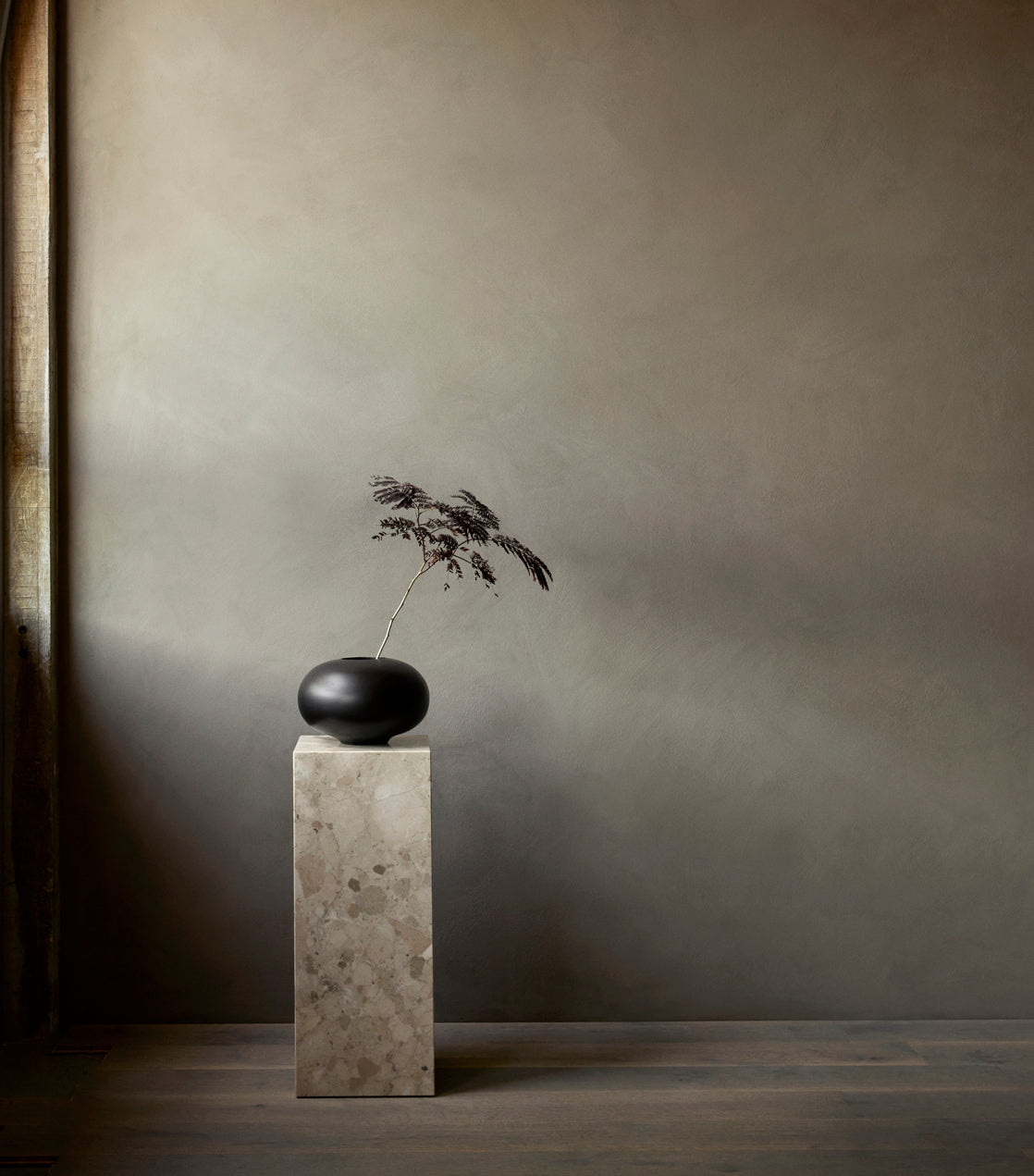 SURROUND vase mango wood