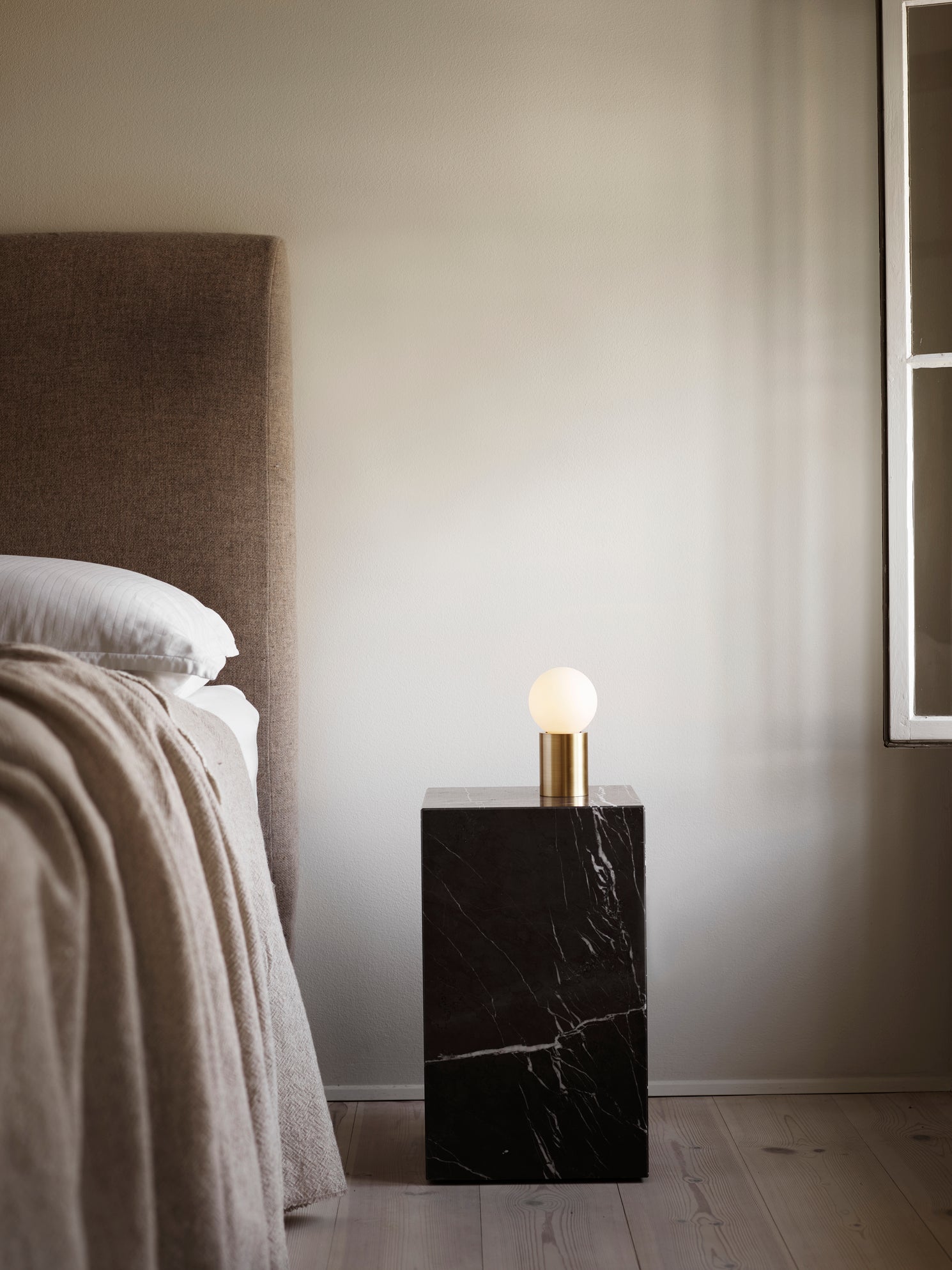 PLINTH Side Table Gray Marble