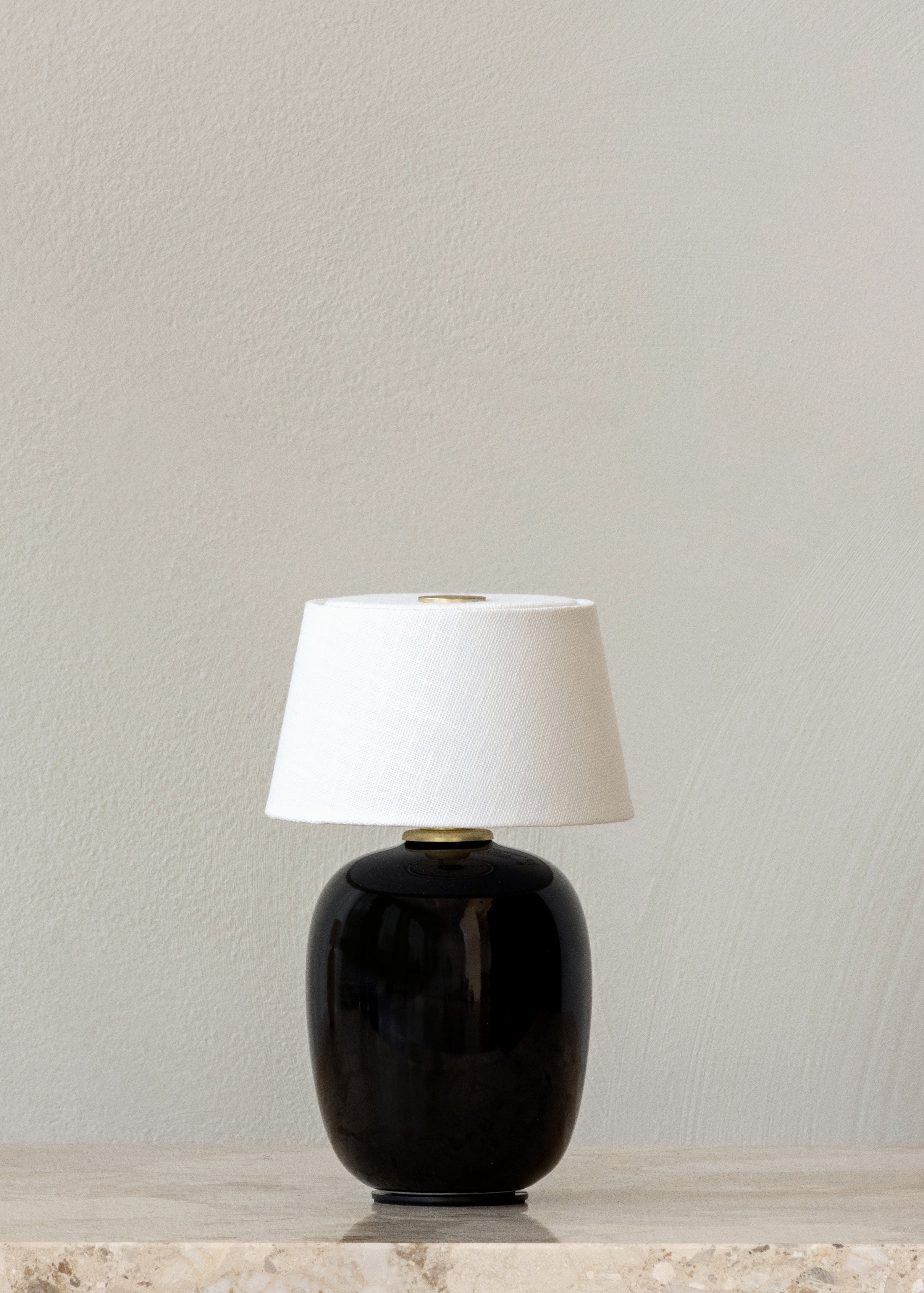 Portable lamp TORSO black ceramic with white shade