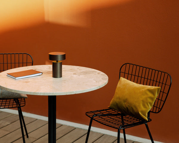 Kruhový barový stolík HARBOUR piesková keramika