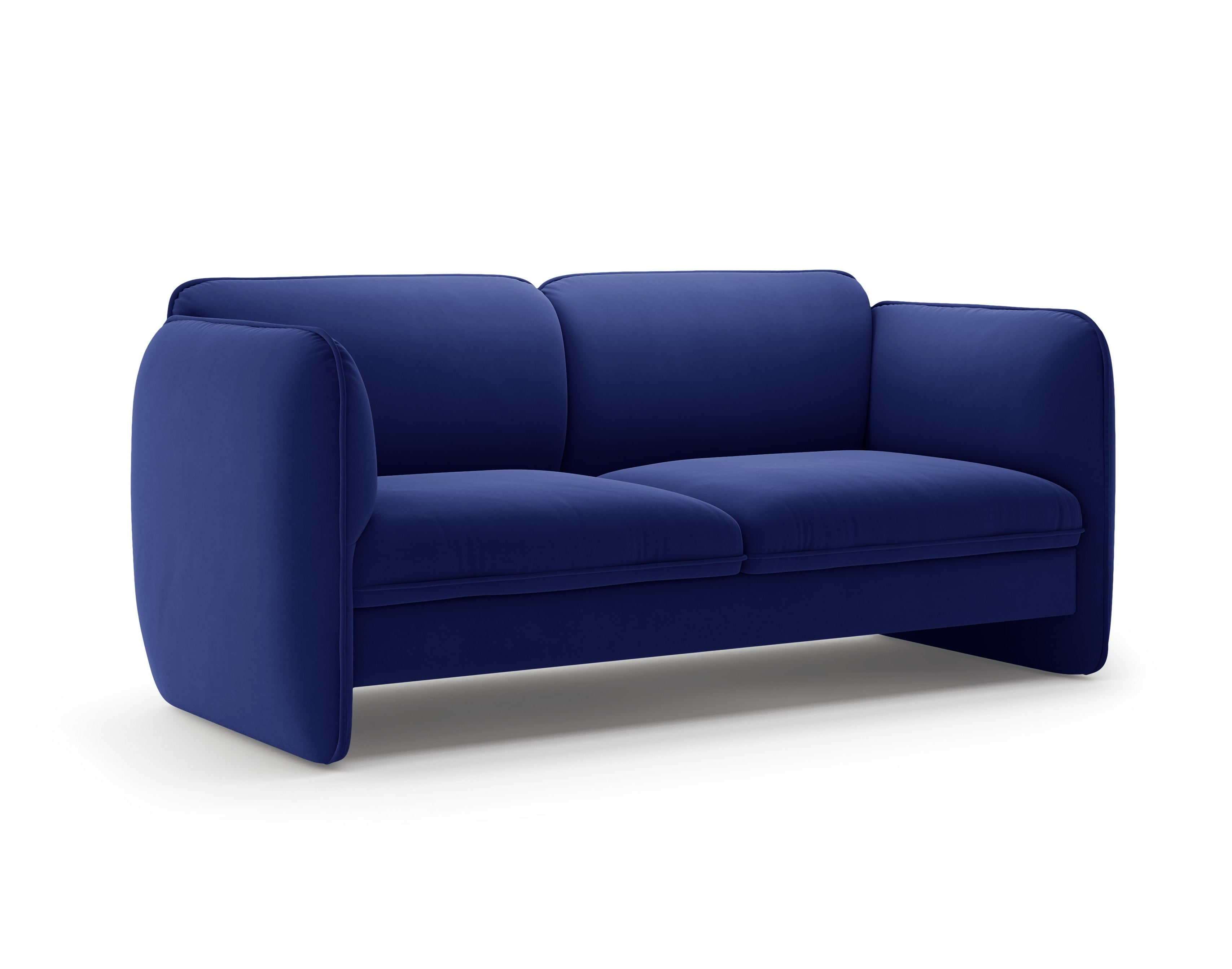 Sofa pre dvojicu z jemného zamatového materiálu GEORGIA v kobaltovej farbe.