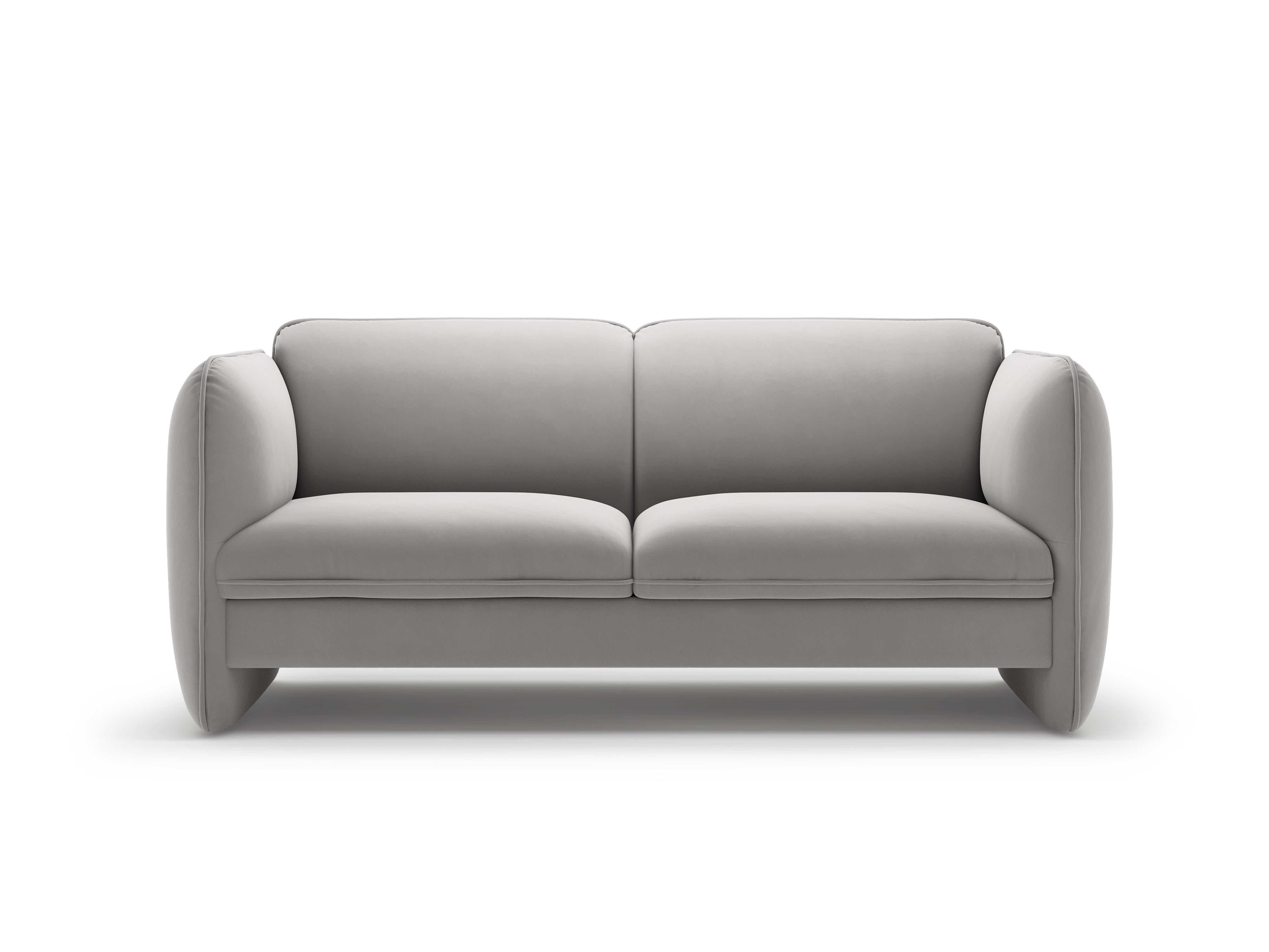 Sofa pre 2 osoby z jemného zamatového materiálu GEORGIA v svetlosivej farbe.