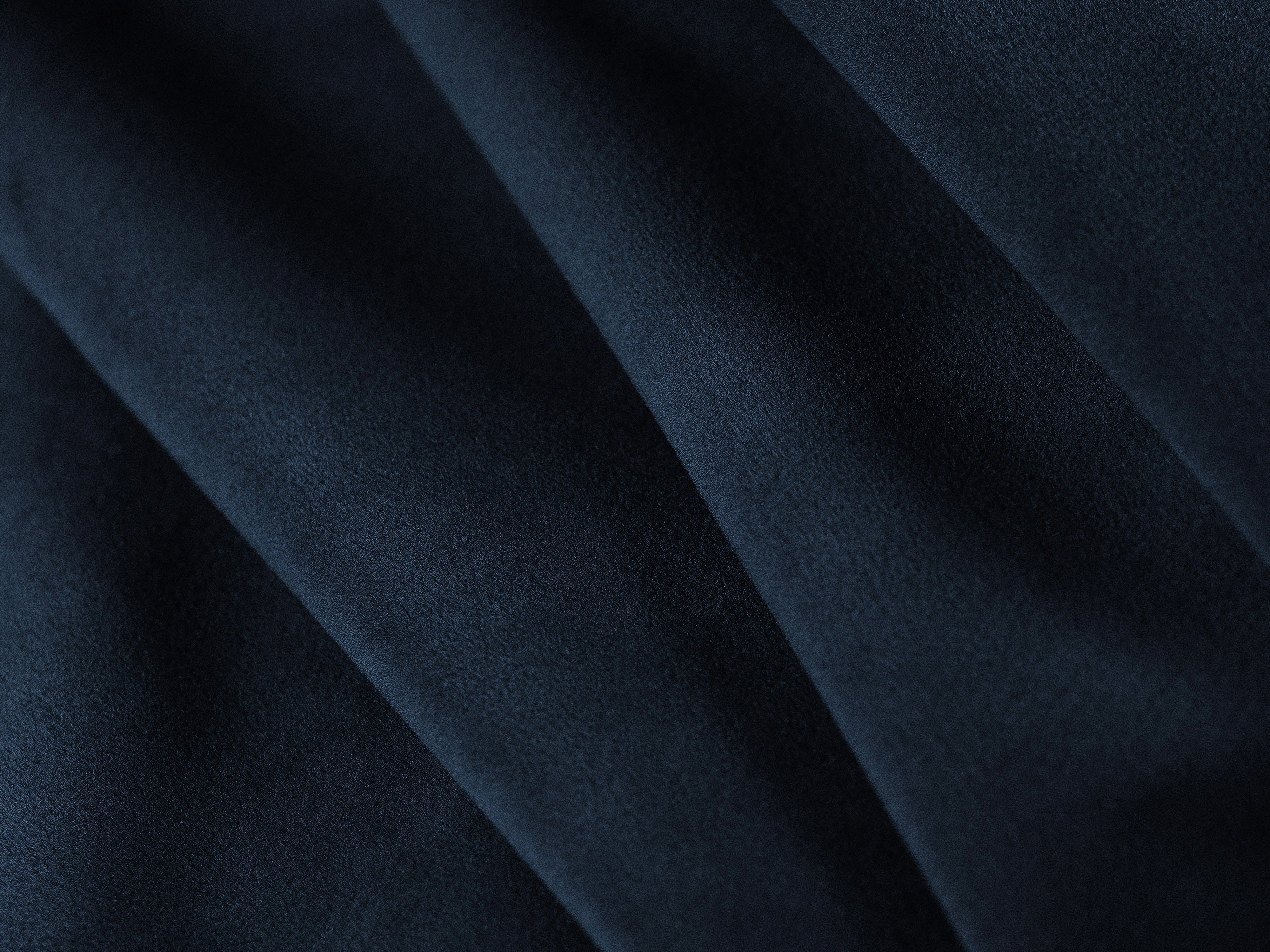 Narożnik aksamitny w kształcie L prawostronny BEMY granat królewski