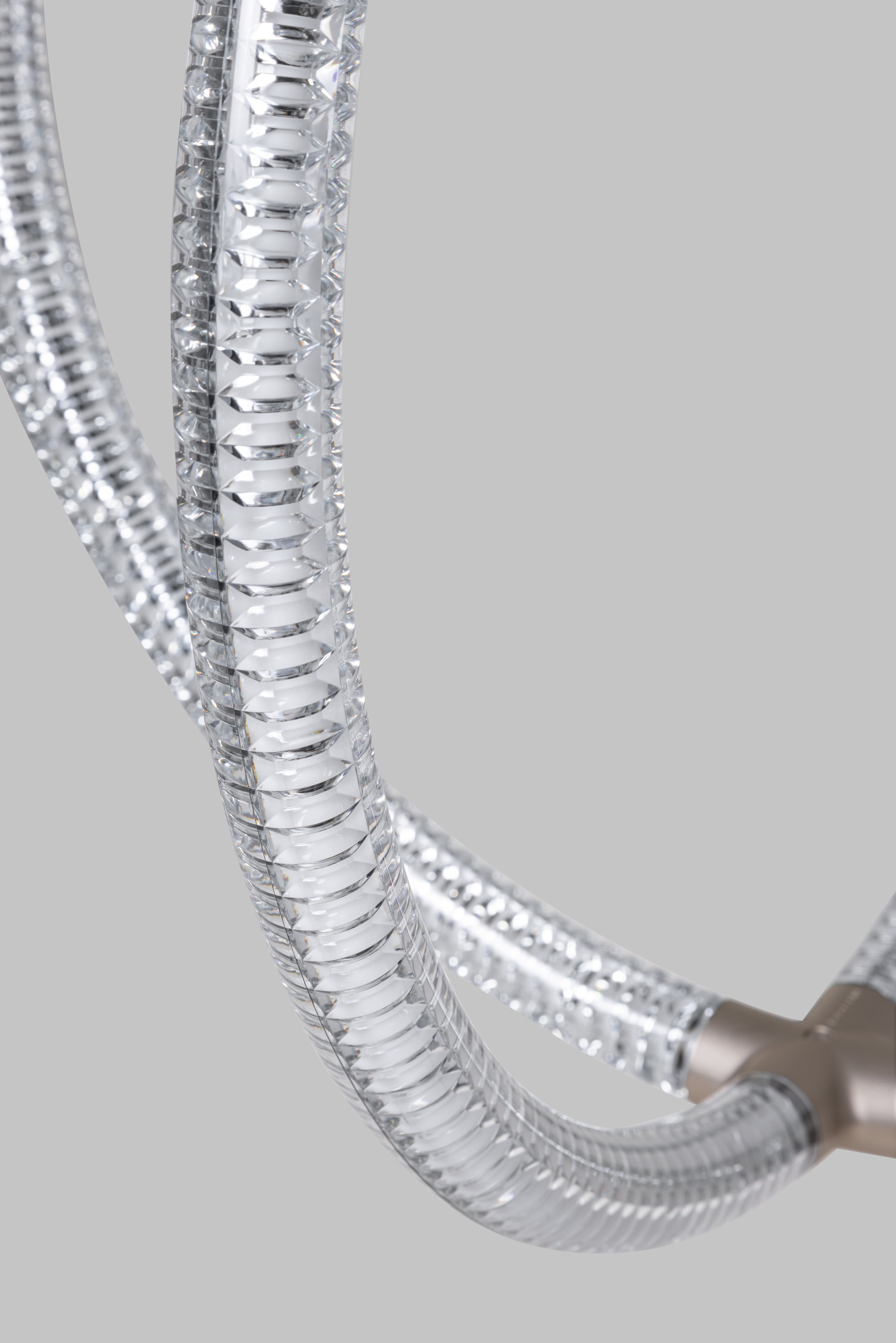 Závesná lampa LUMINORA priehľadná