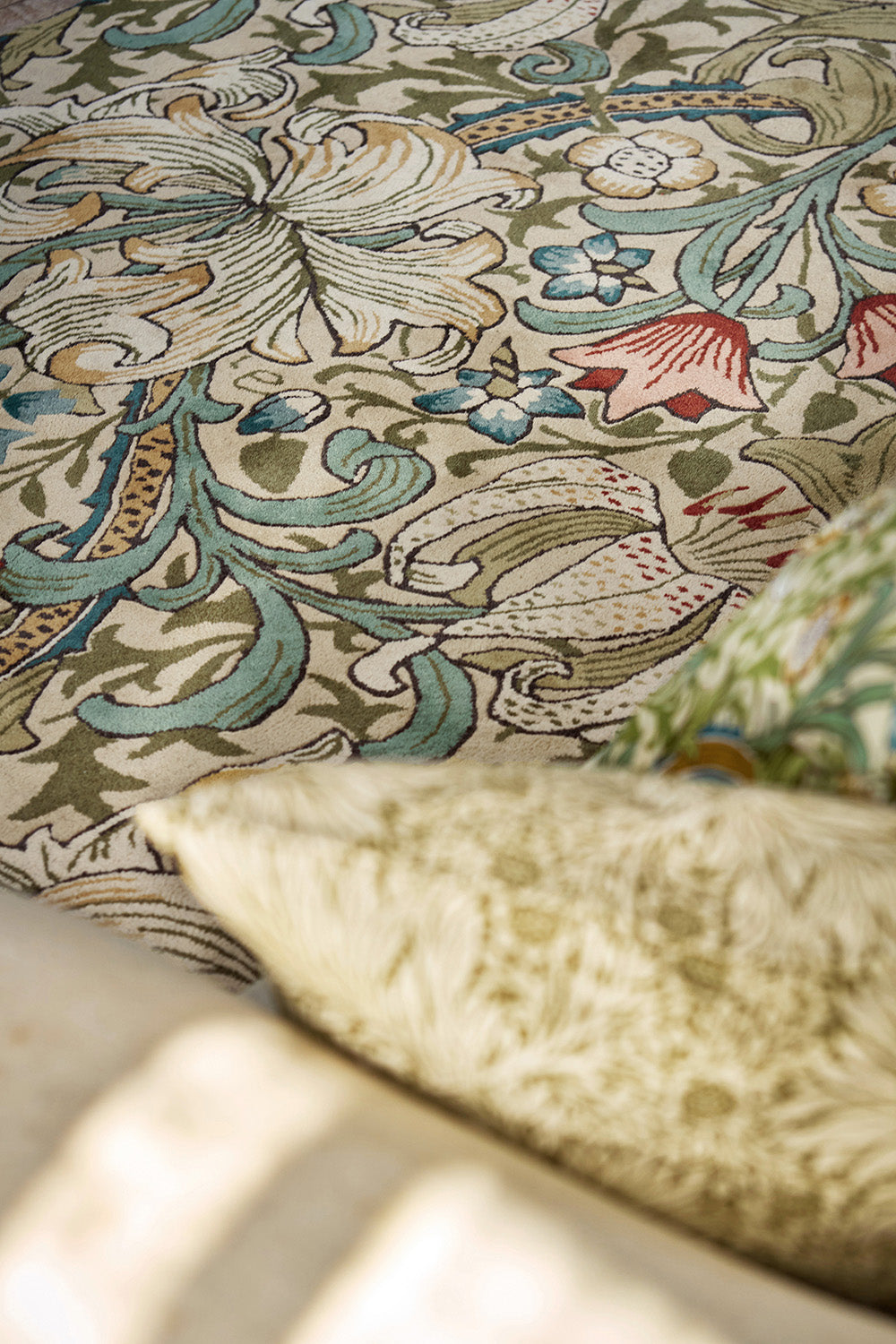 Koberec ZLATÁ ĽALIA zelený s béžovým