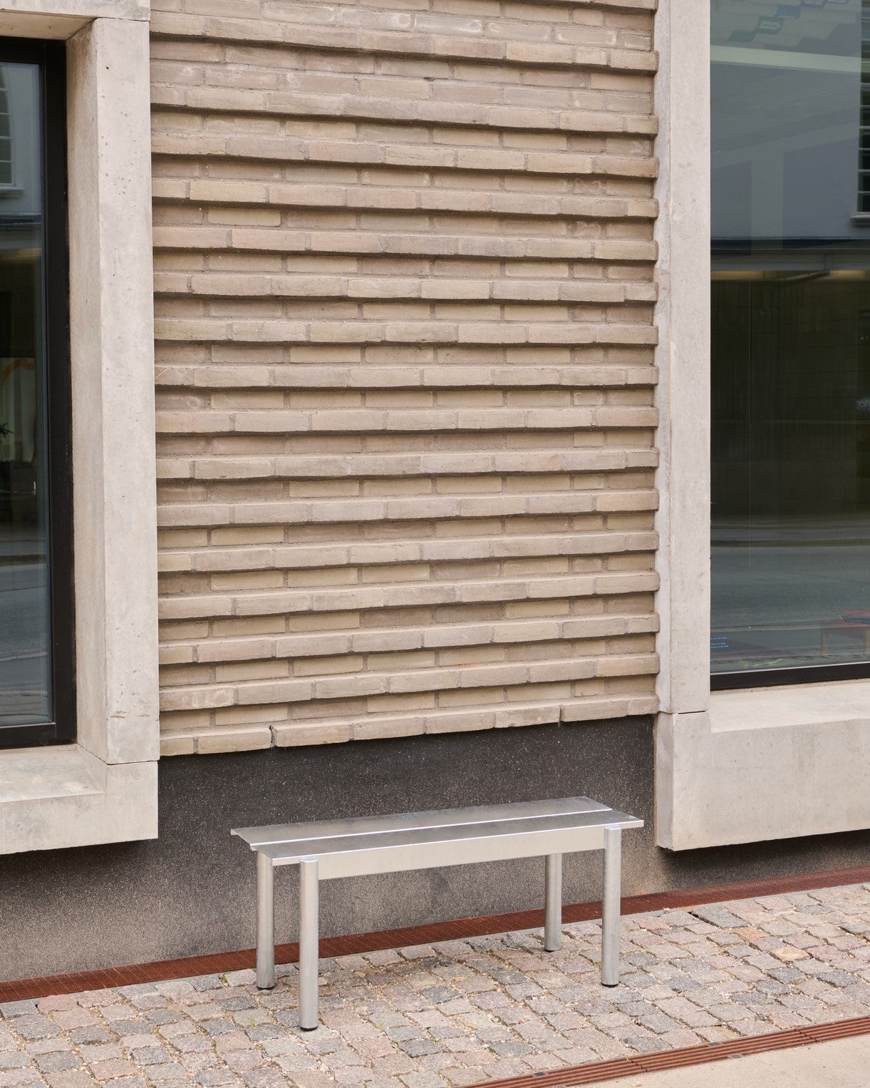 LINEAR Outdoor Bench Galvanized Steel