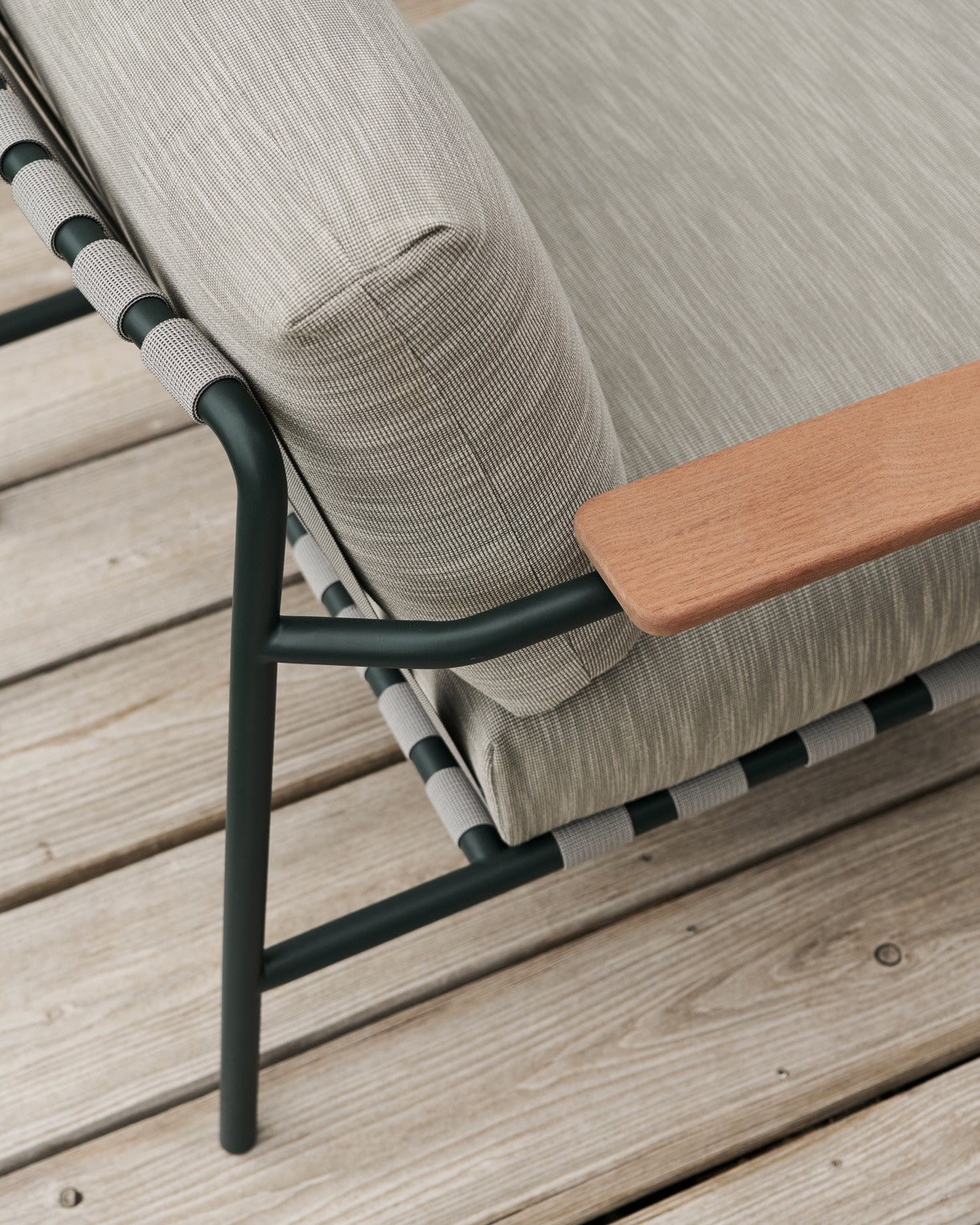 Outdoor 2-seater sofa with armrests SETTLE gray with green base [Amelia]