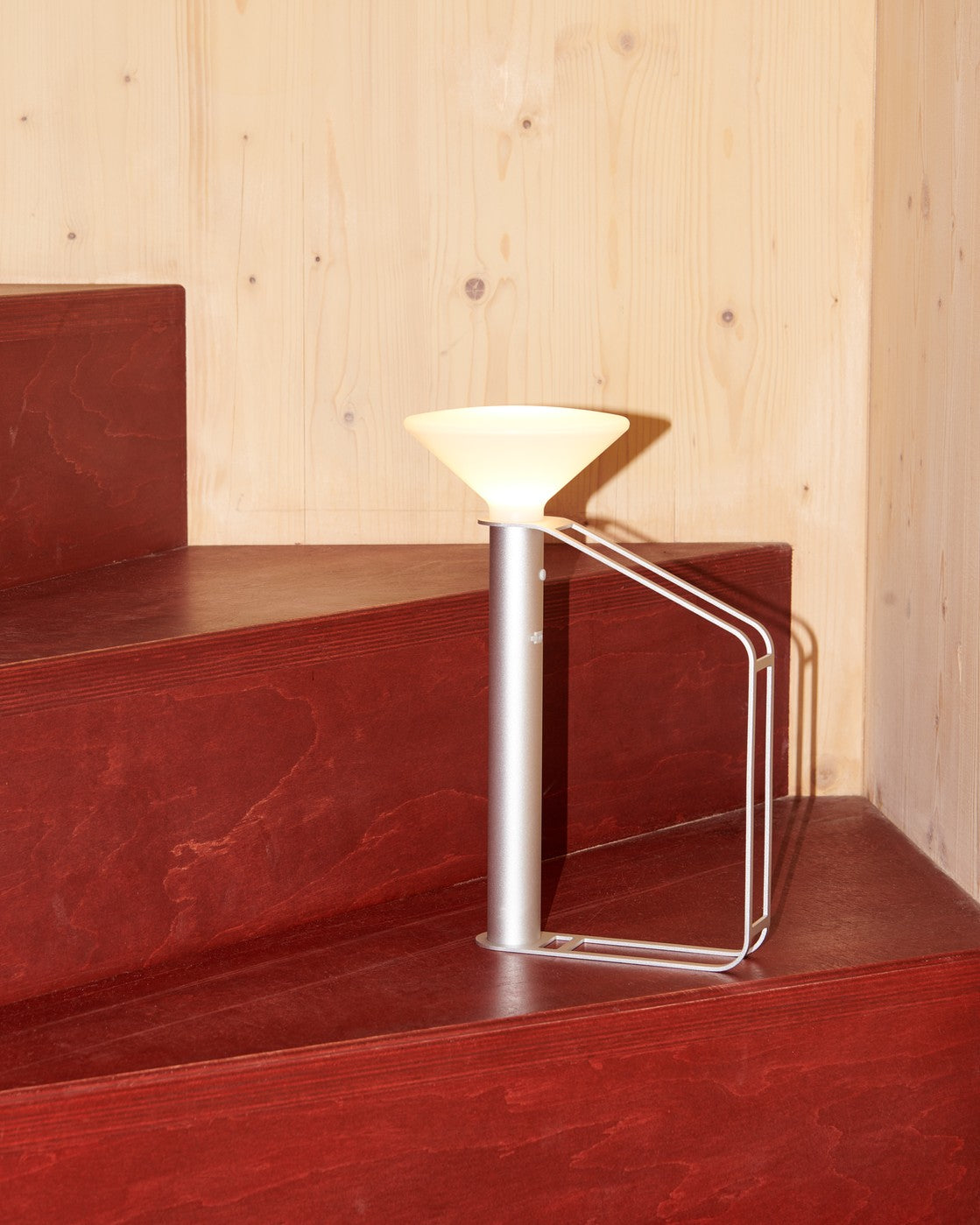 Prenosná vonkajšia lampa PITON strieborná