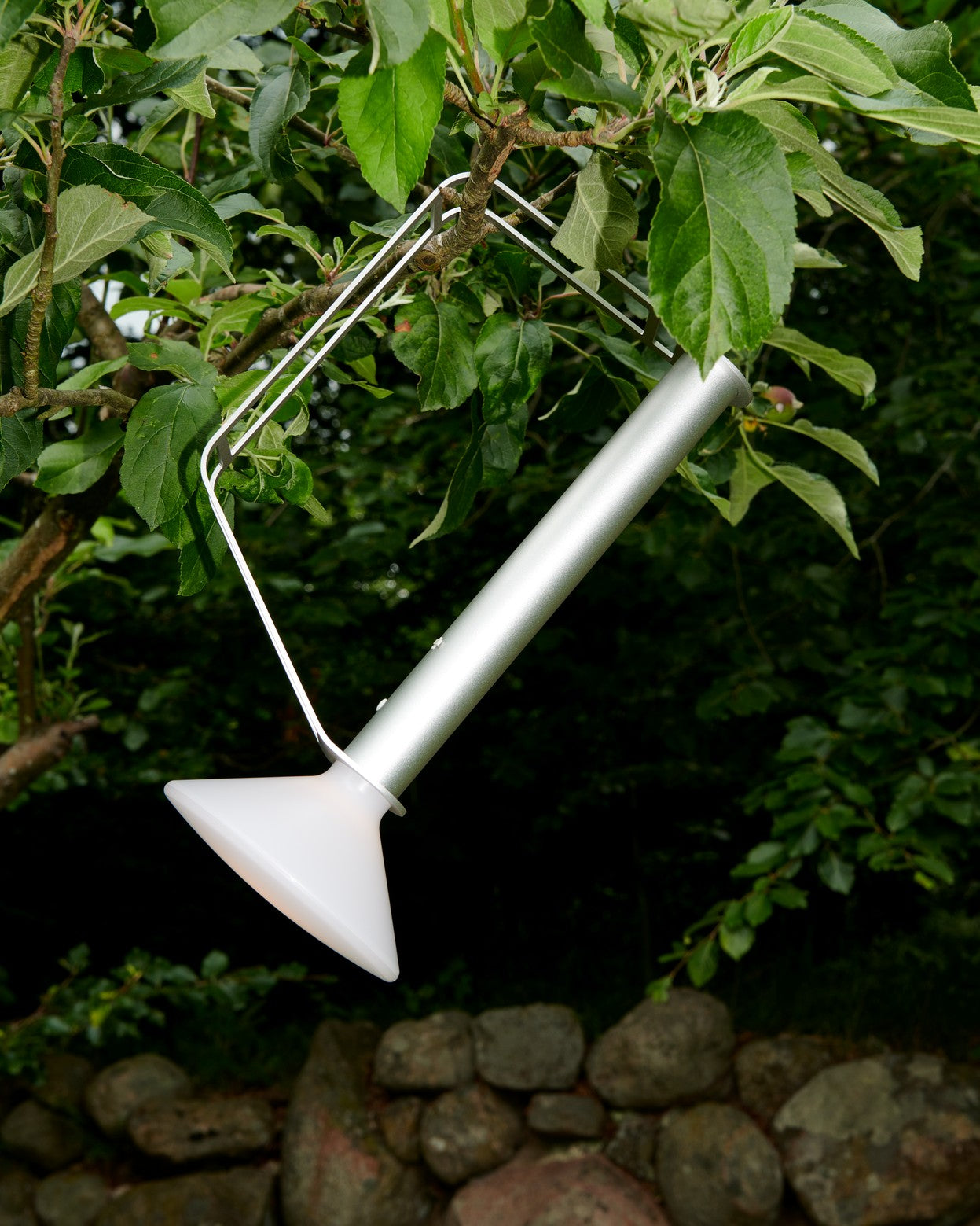 Prenosná vonkajšia lampa PITON strieborná