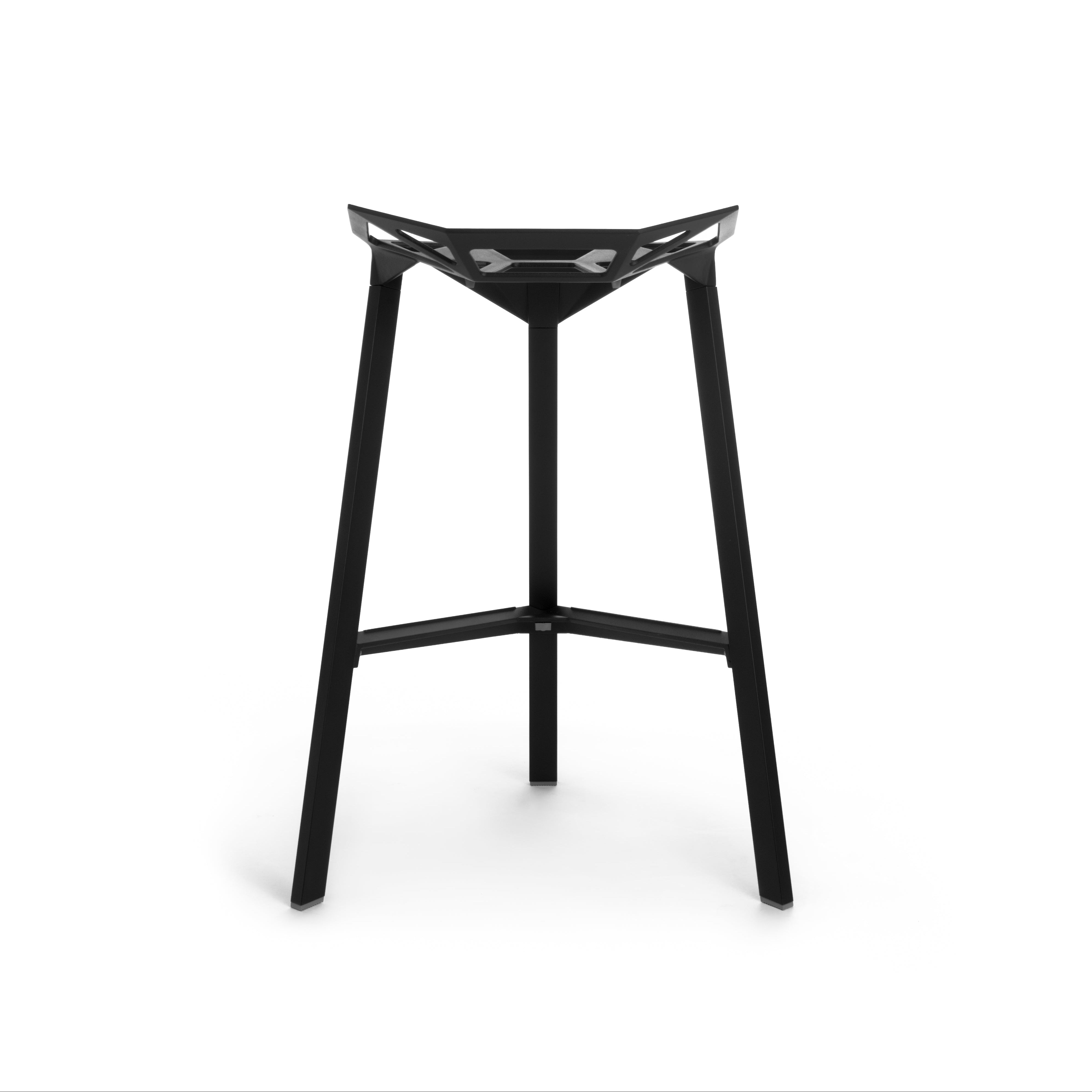 STOOL_ONE black stool