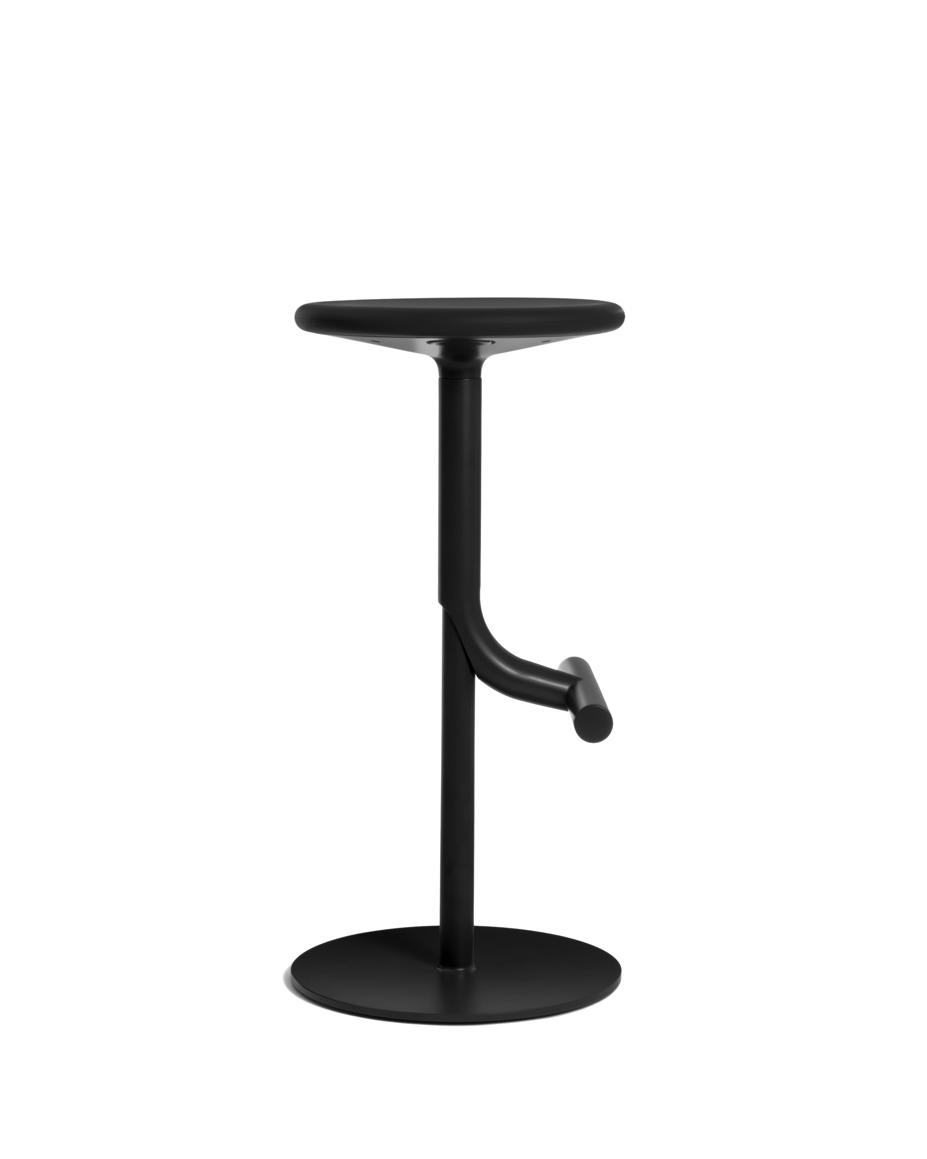 TIBU black swivel stool