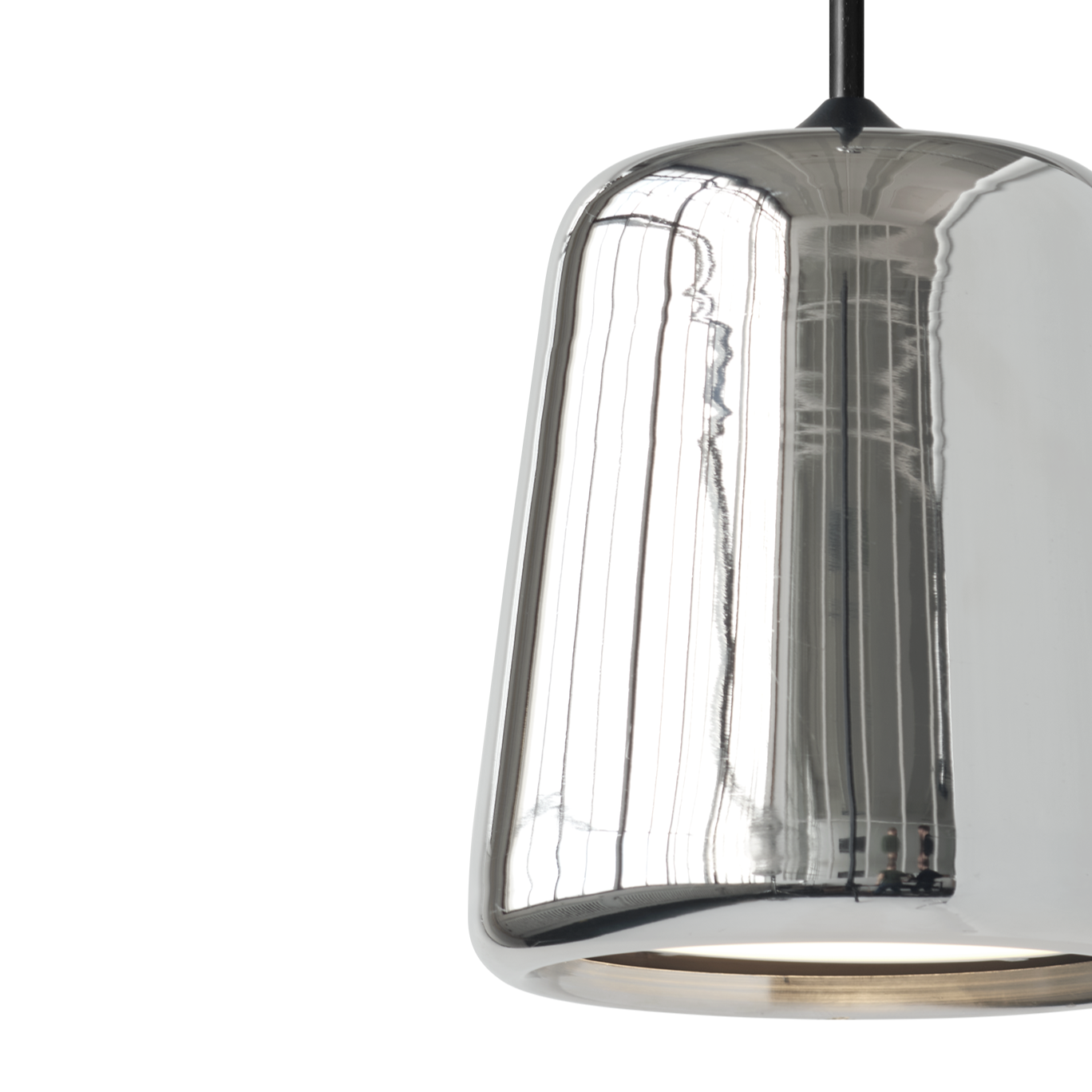 Závesná lampa MATERIÁL oceľový