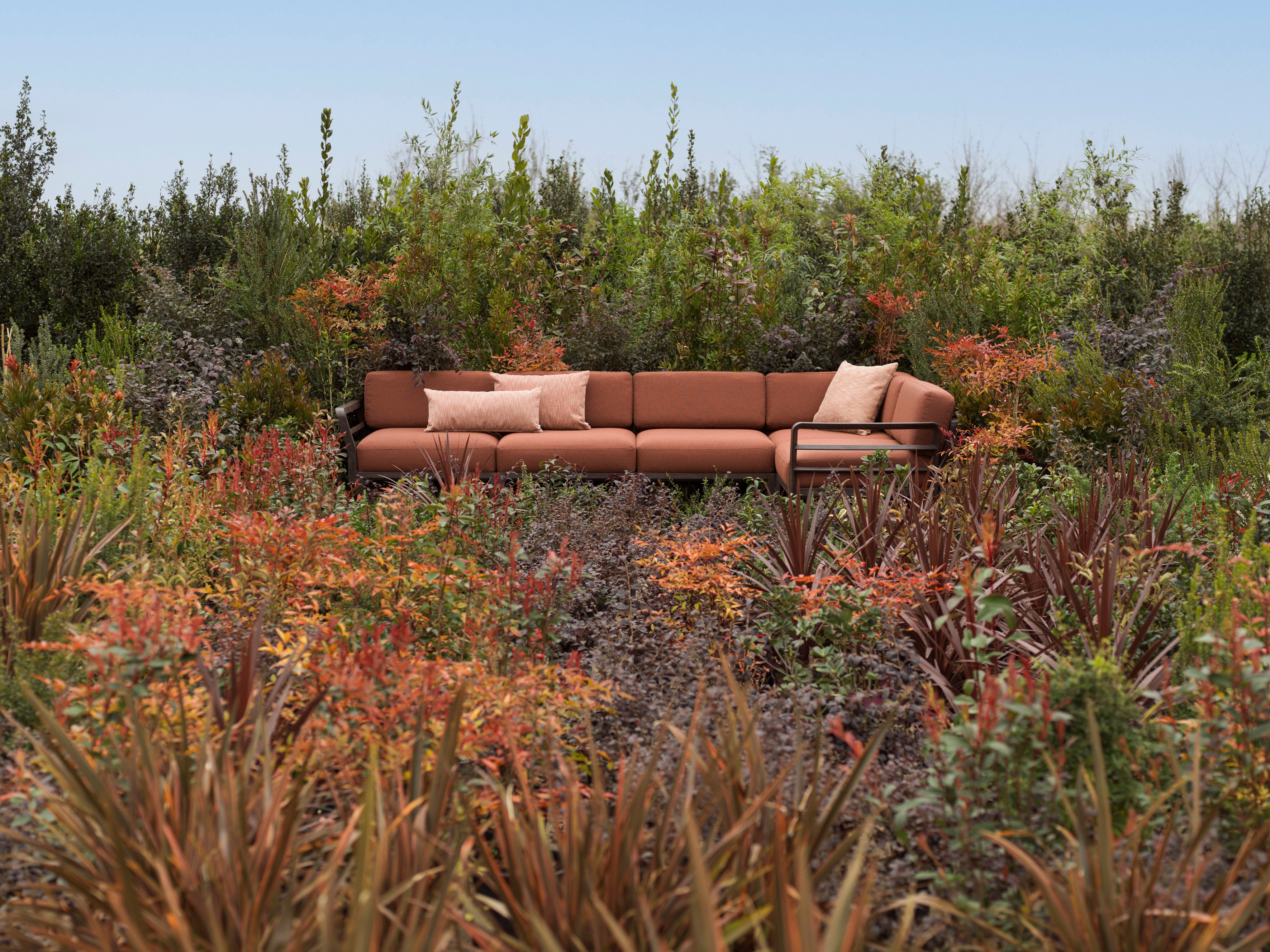 MAXIMO 5 Gray Modular Outdoor Corner Sofa with Brown Base