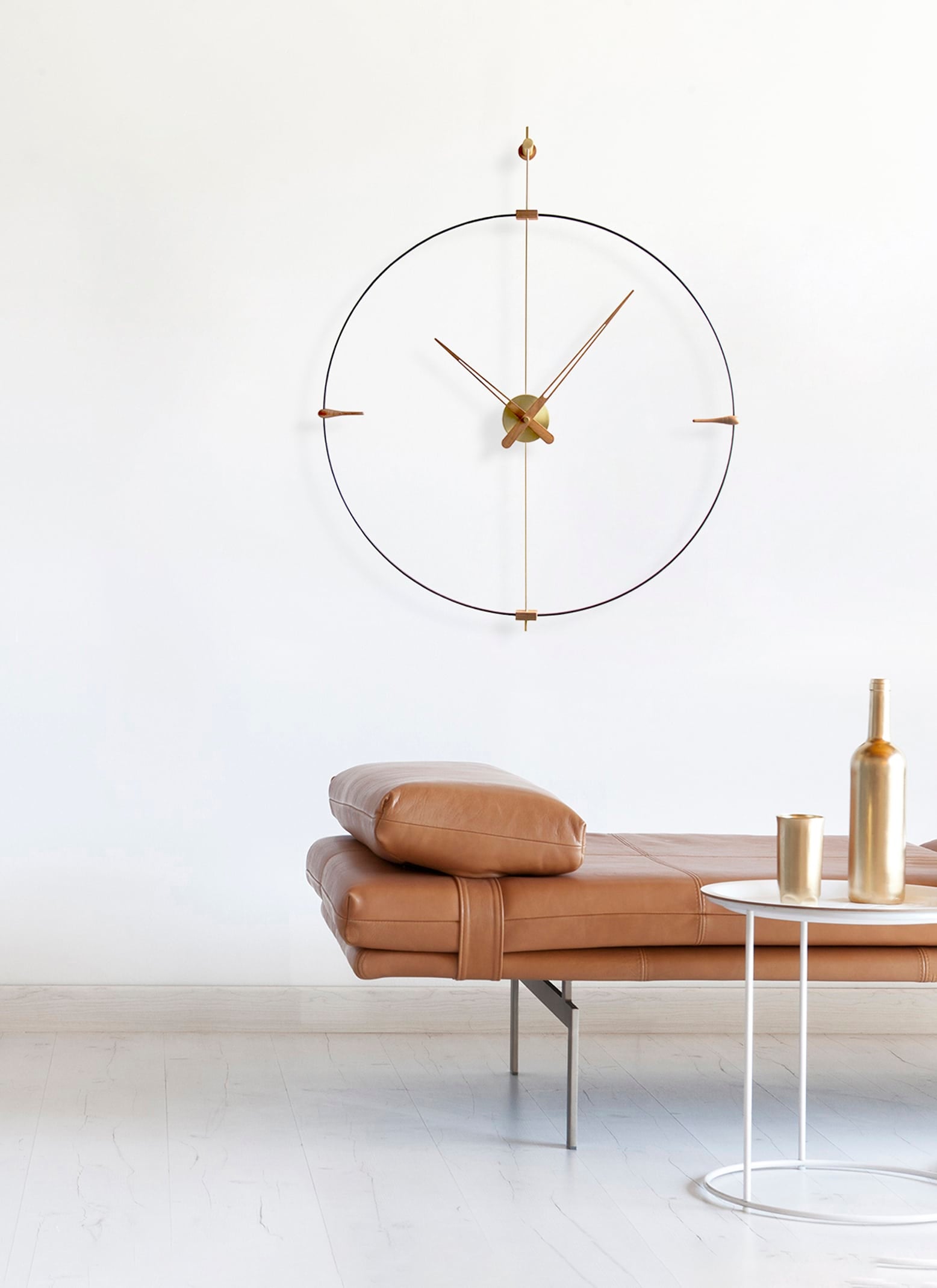 MINI BILBAO gold wall clock with black