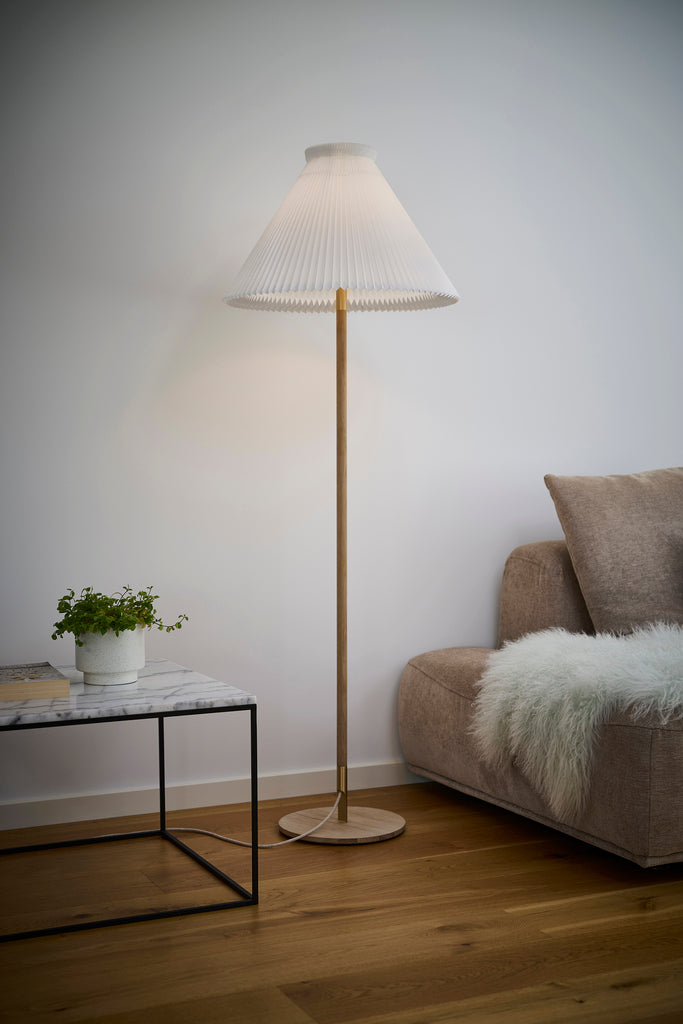 Floor lamp MODEL 328 LK 80 white with light oak base