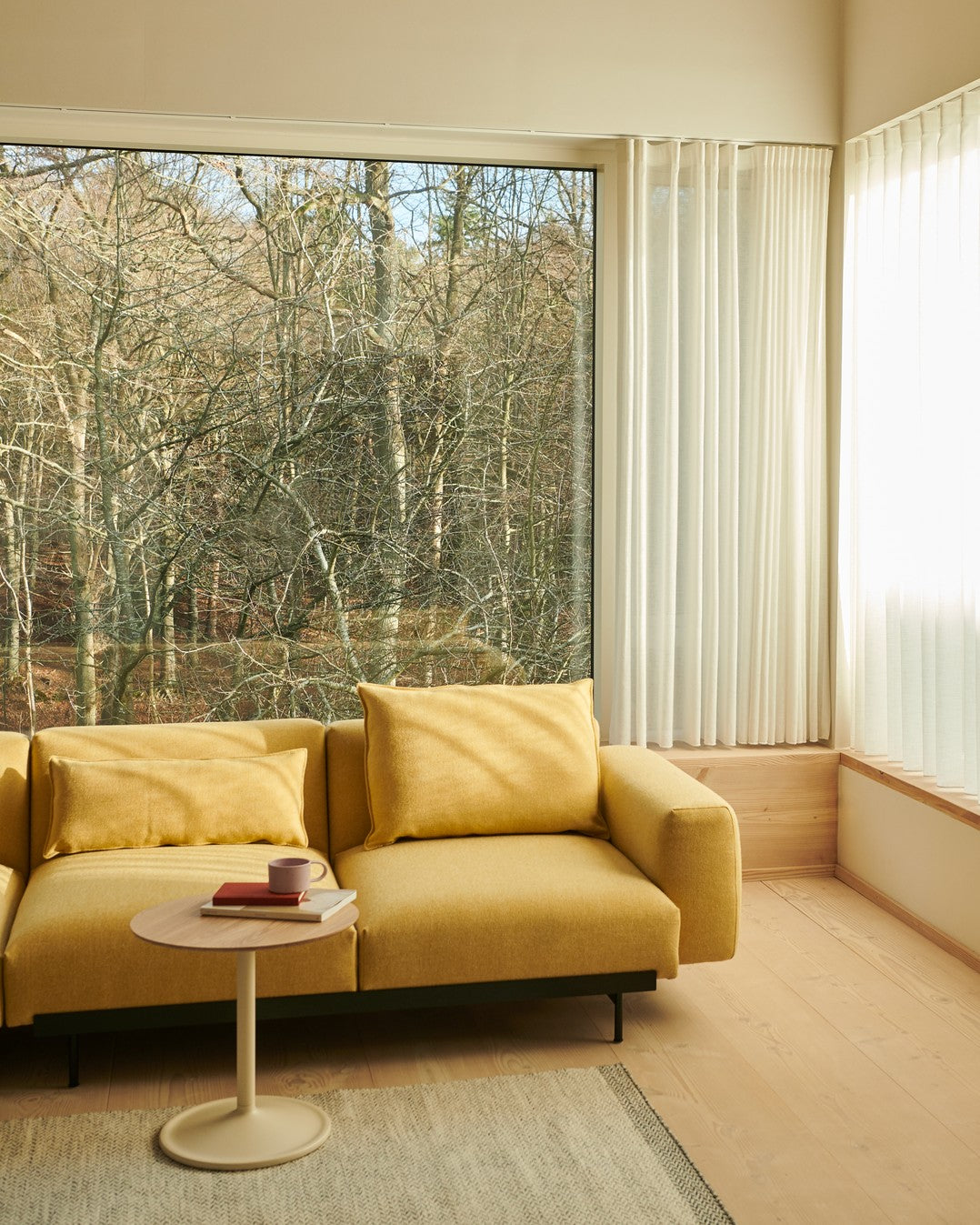 Sofa pre 2 osoby, otvorená pravostranná IN SITU, čalúnená