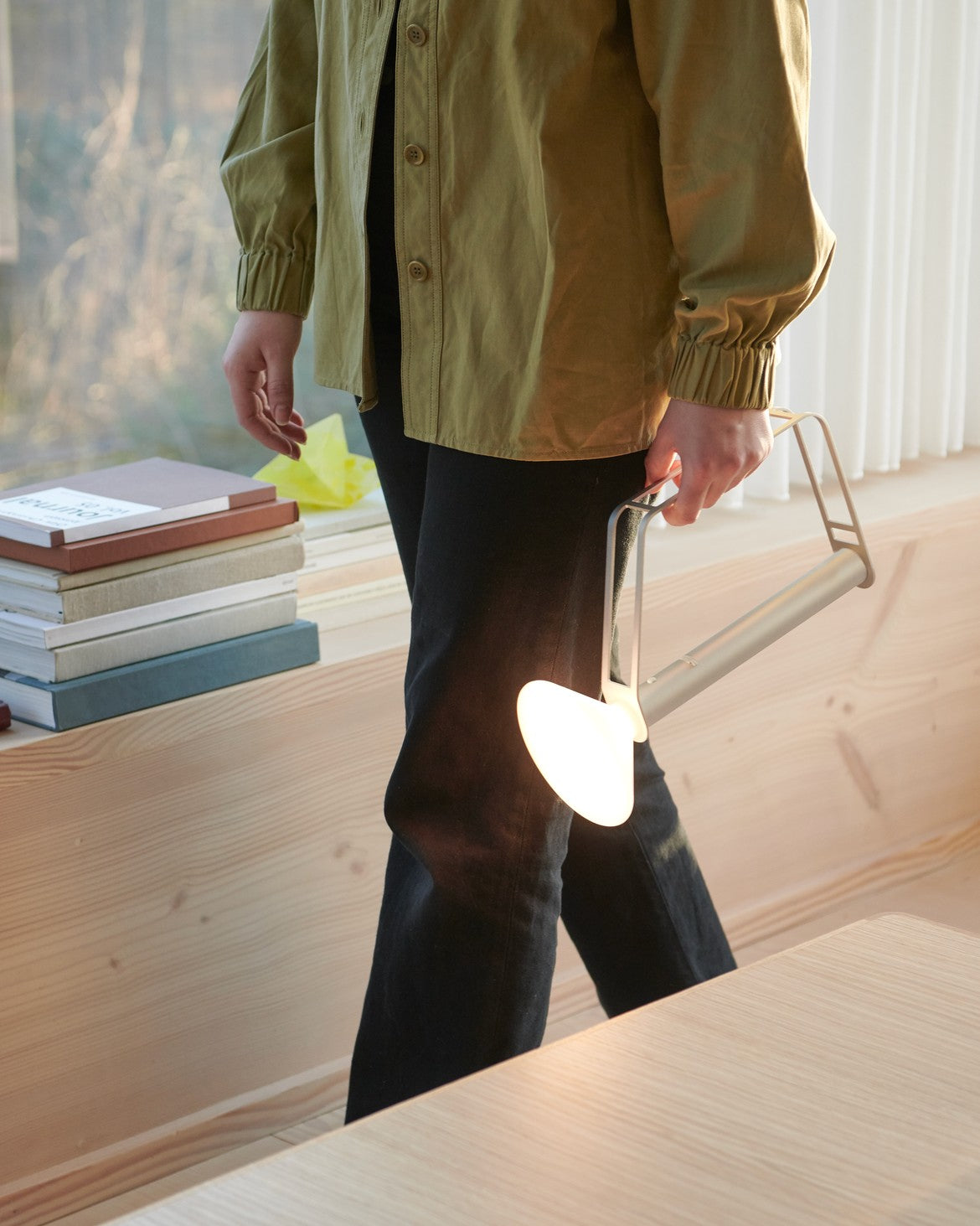 Prenosná vonkajšia lampa PITON strieborná