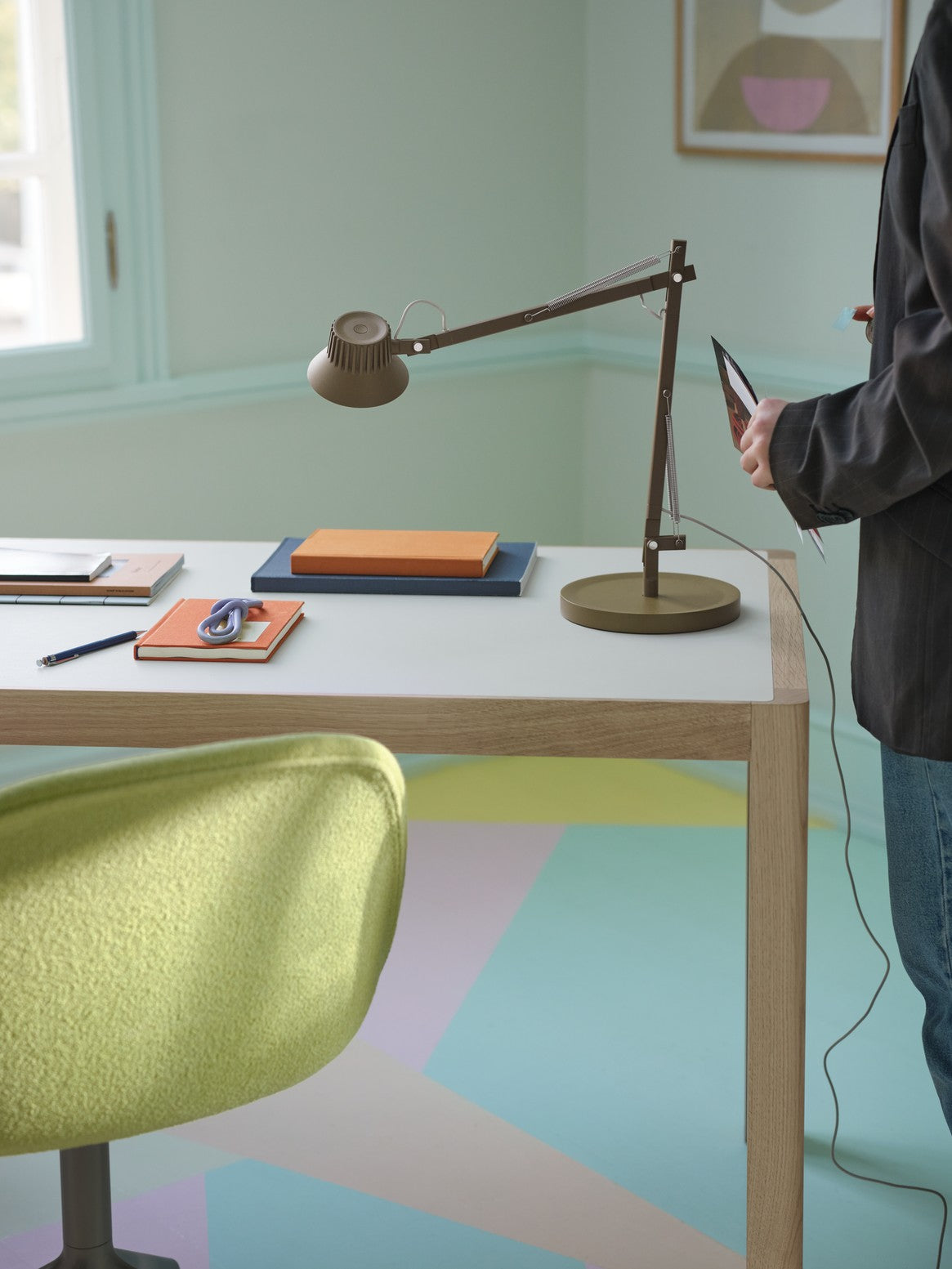 Stôl WORKSHOP šedé linoleum s dubovou základňou