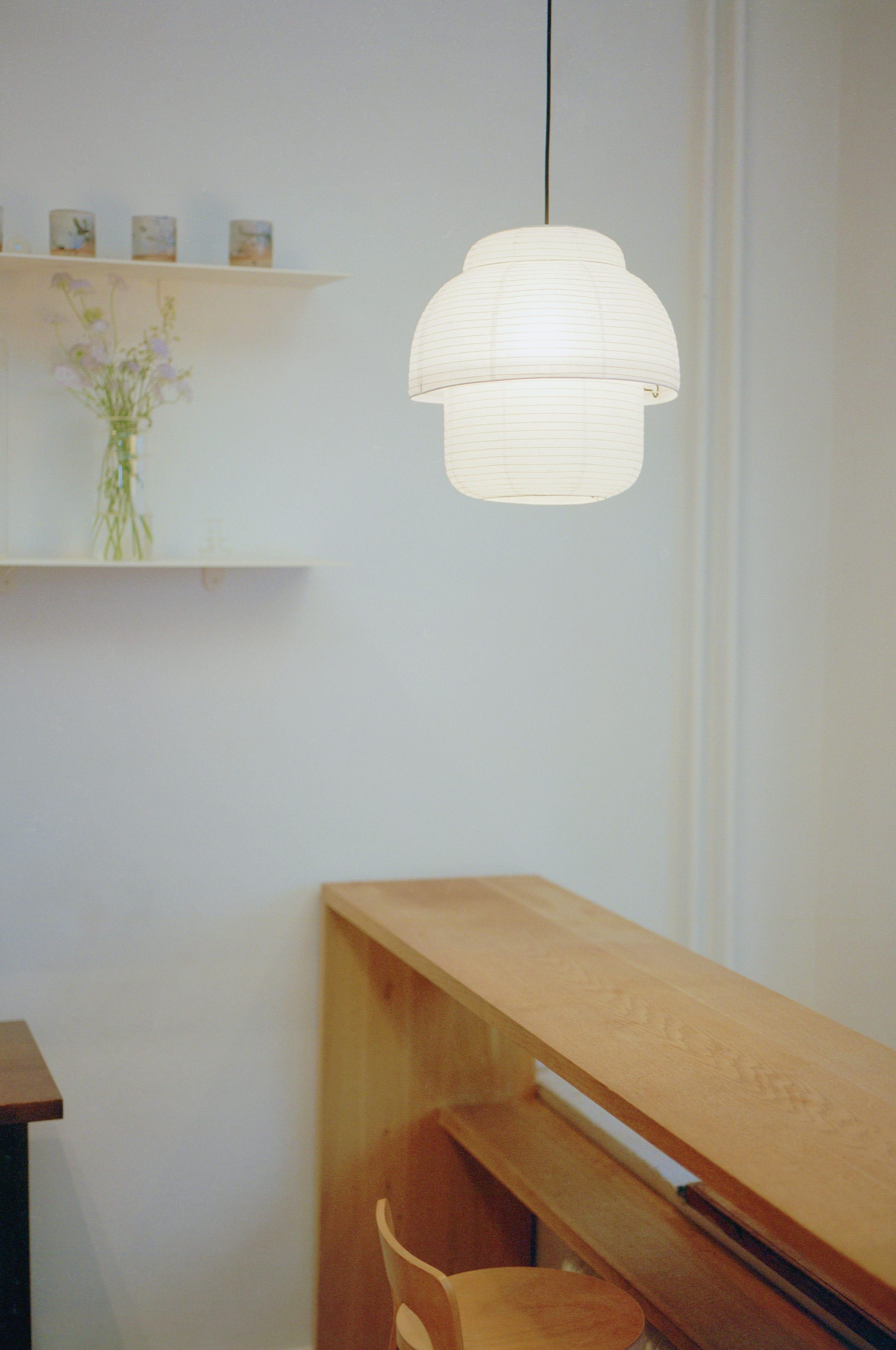 Závesná lampa PAPIER DOUBLE biela