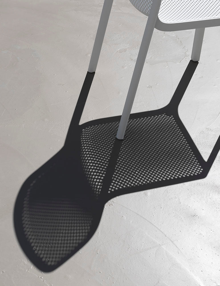 BIT taupe outdoor chair