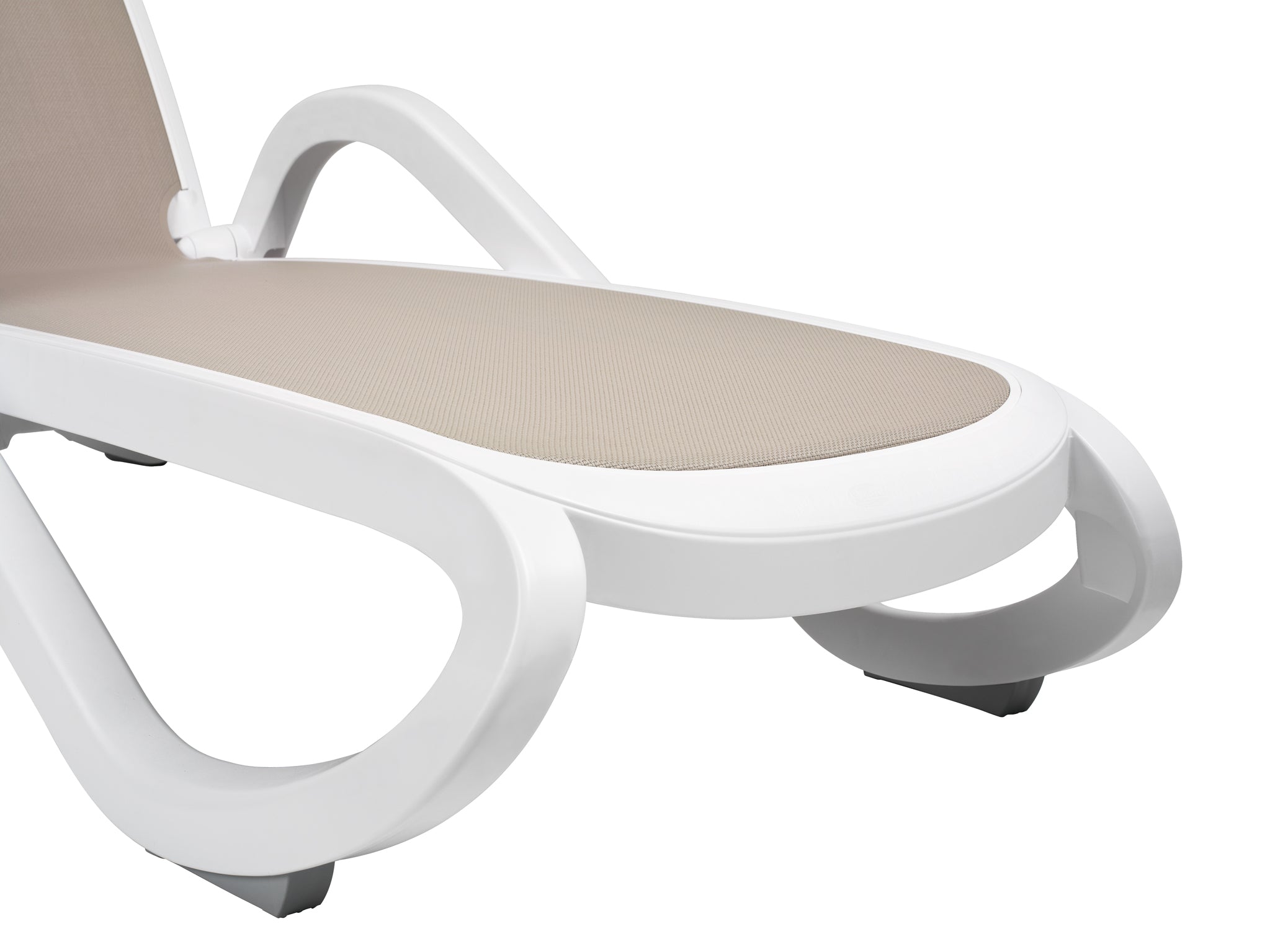 ALFA taupe outdoor lounge chair