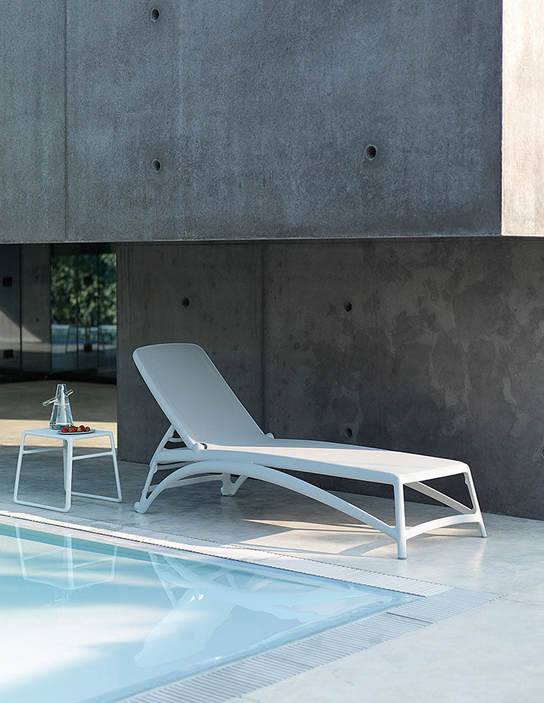 ATLANTICO White Outdoor Lounger