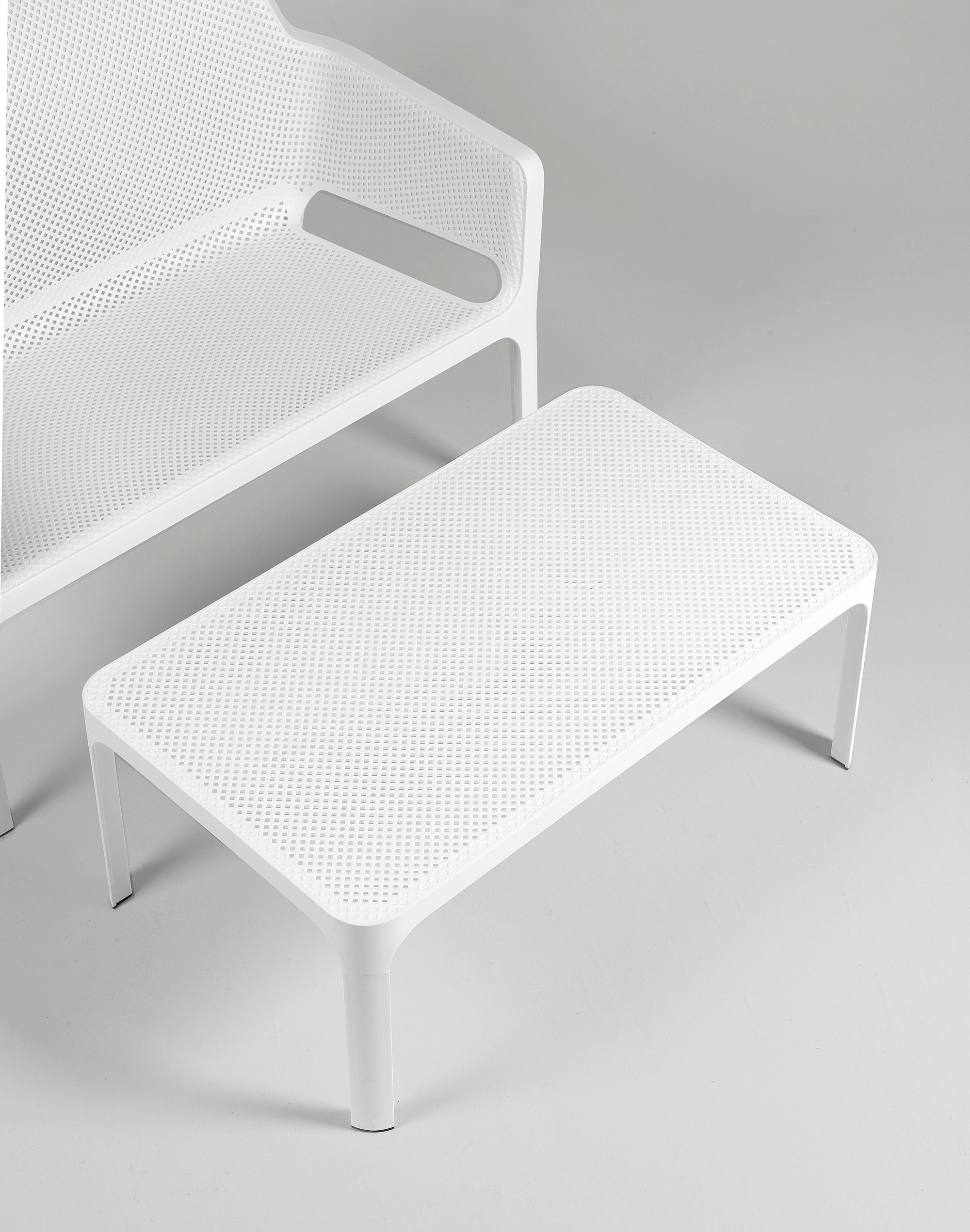 NET White Outdoor Table