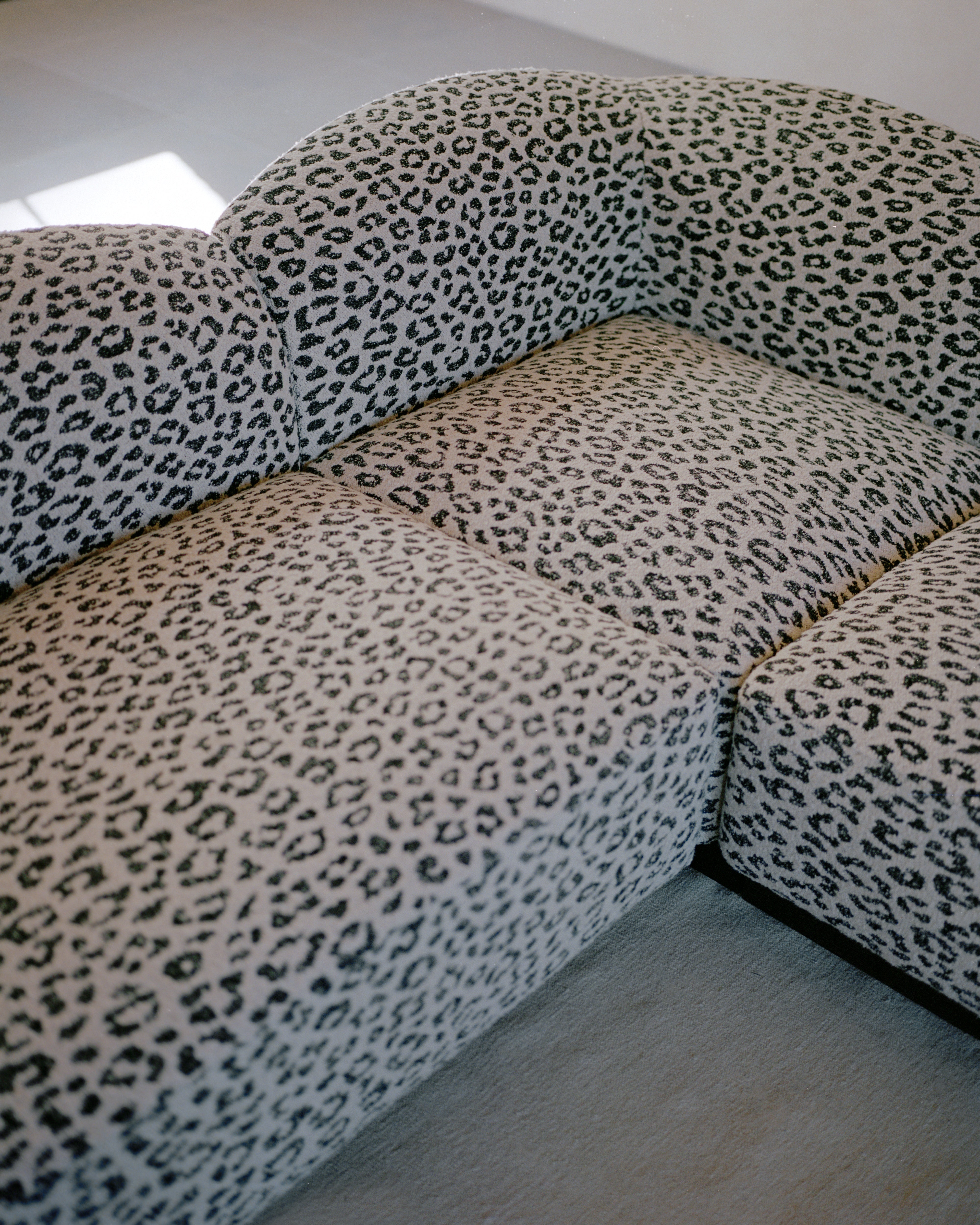 Modulárna pohovka SHORE - personalizovaný stredný prvok