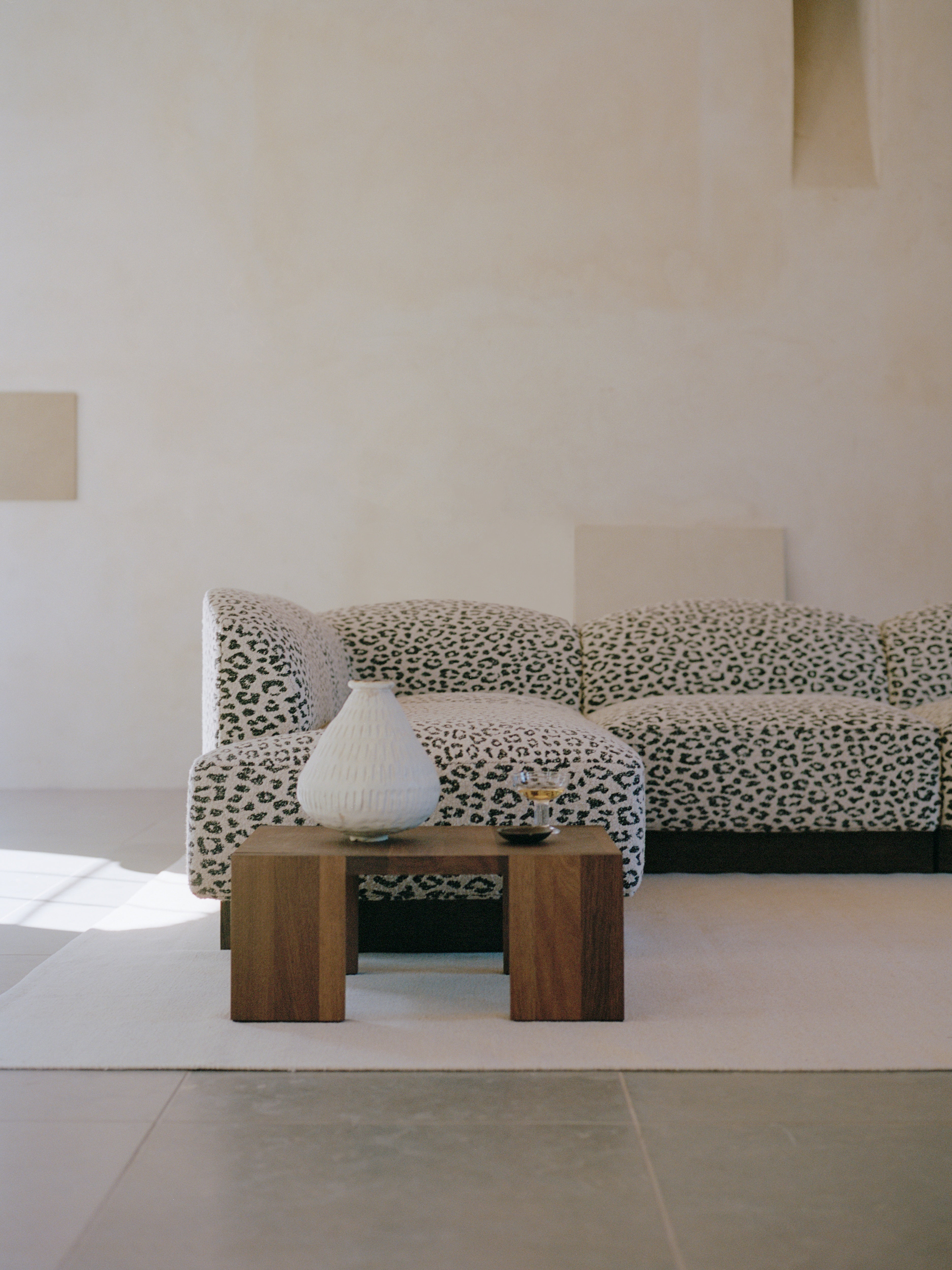 Kávový stolík TENON tmavé dubové drevo