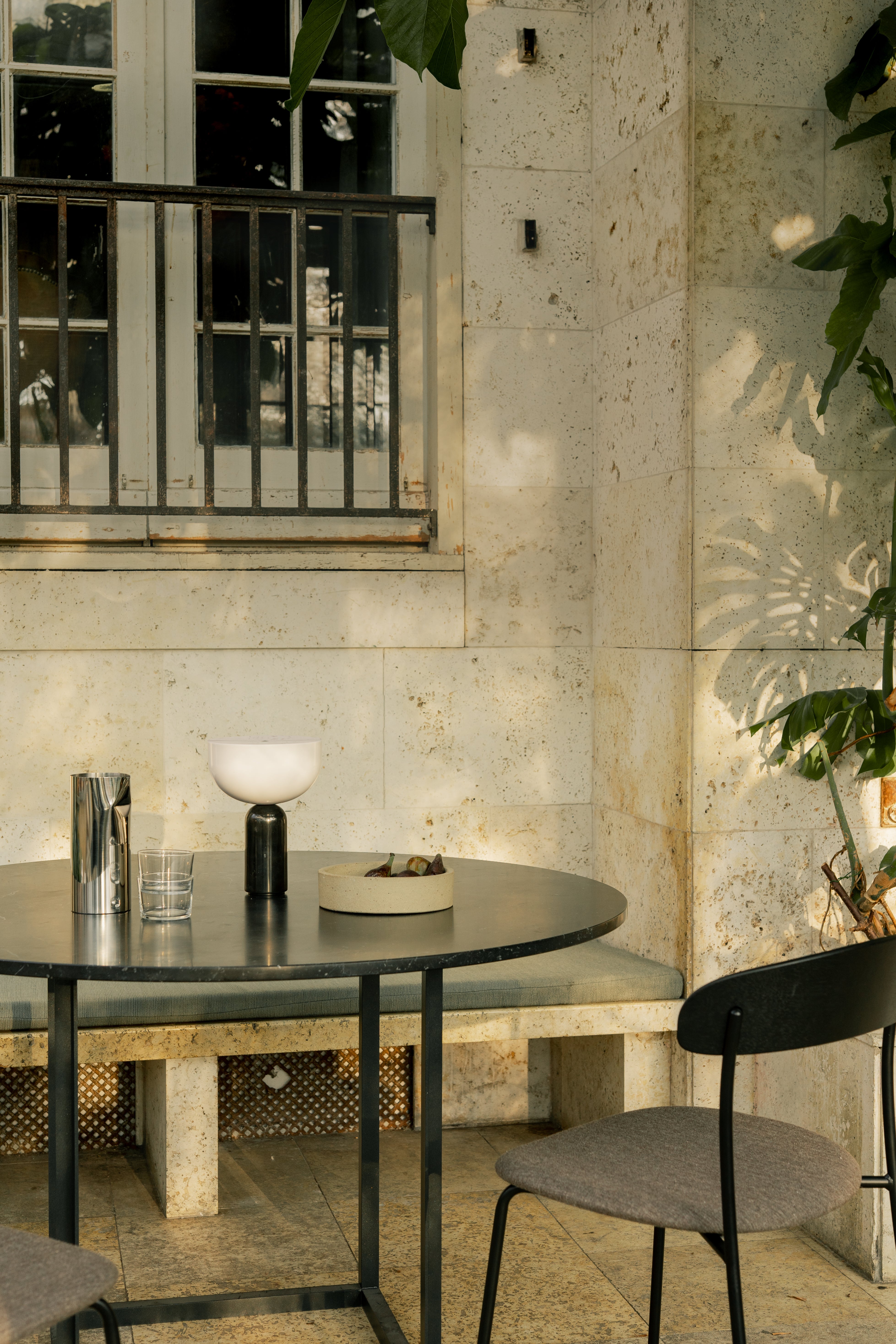 Prenosná lampa KIZU čierny mramor