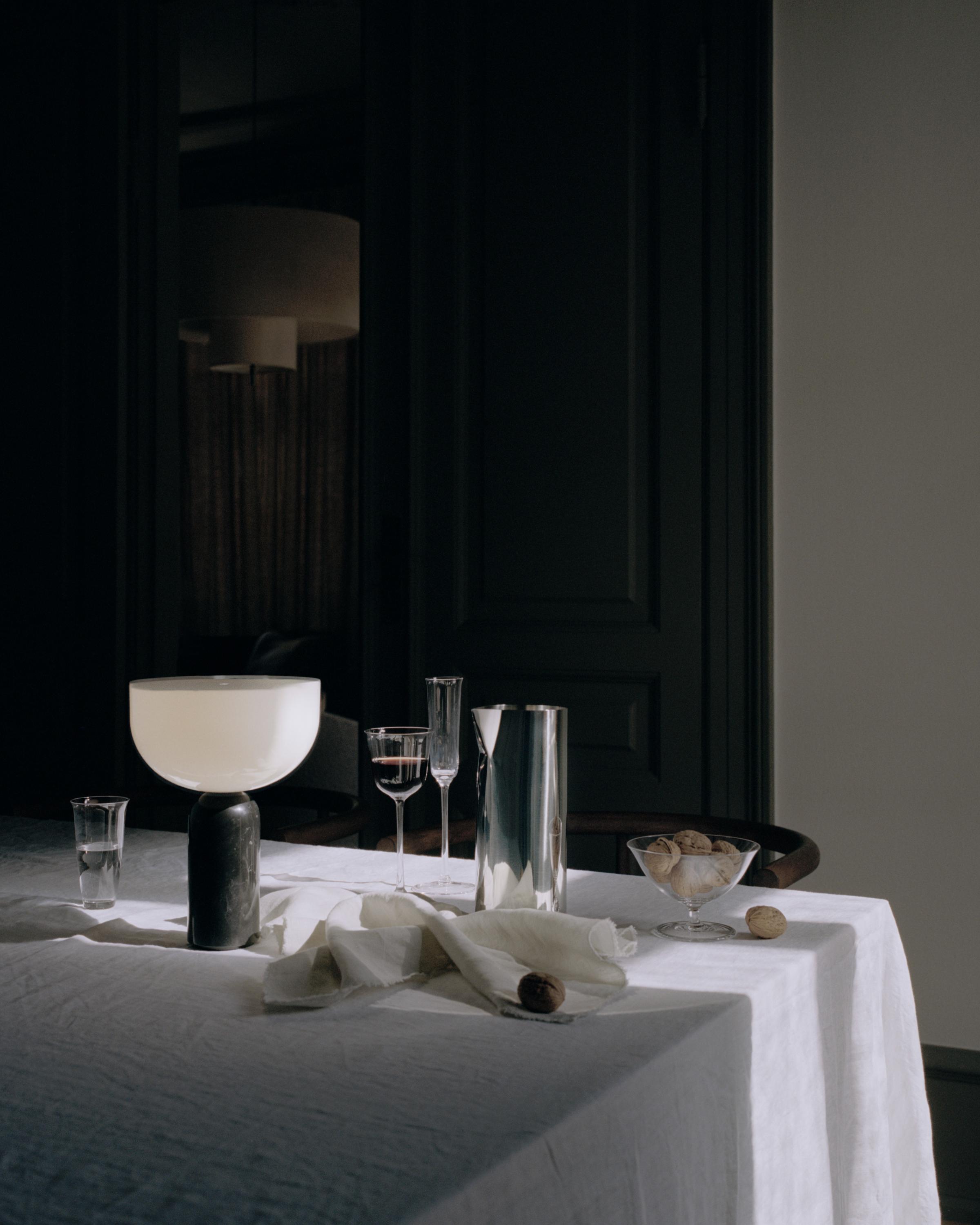 Prenosná lampa KIZU čierny mramor