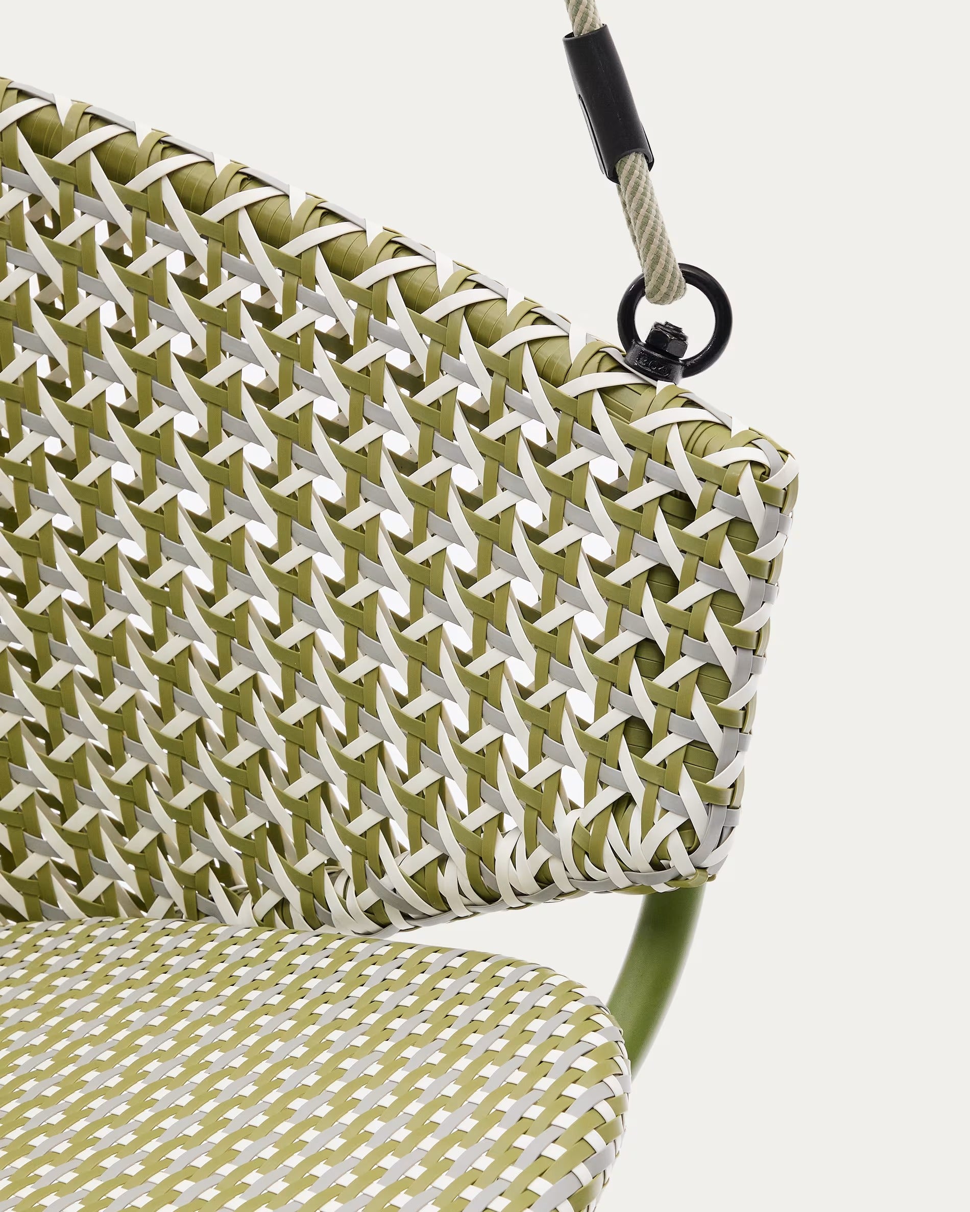 Suspended Saliga Green armchair